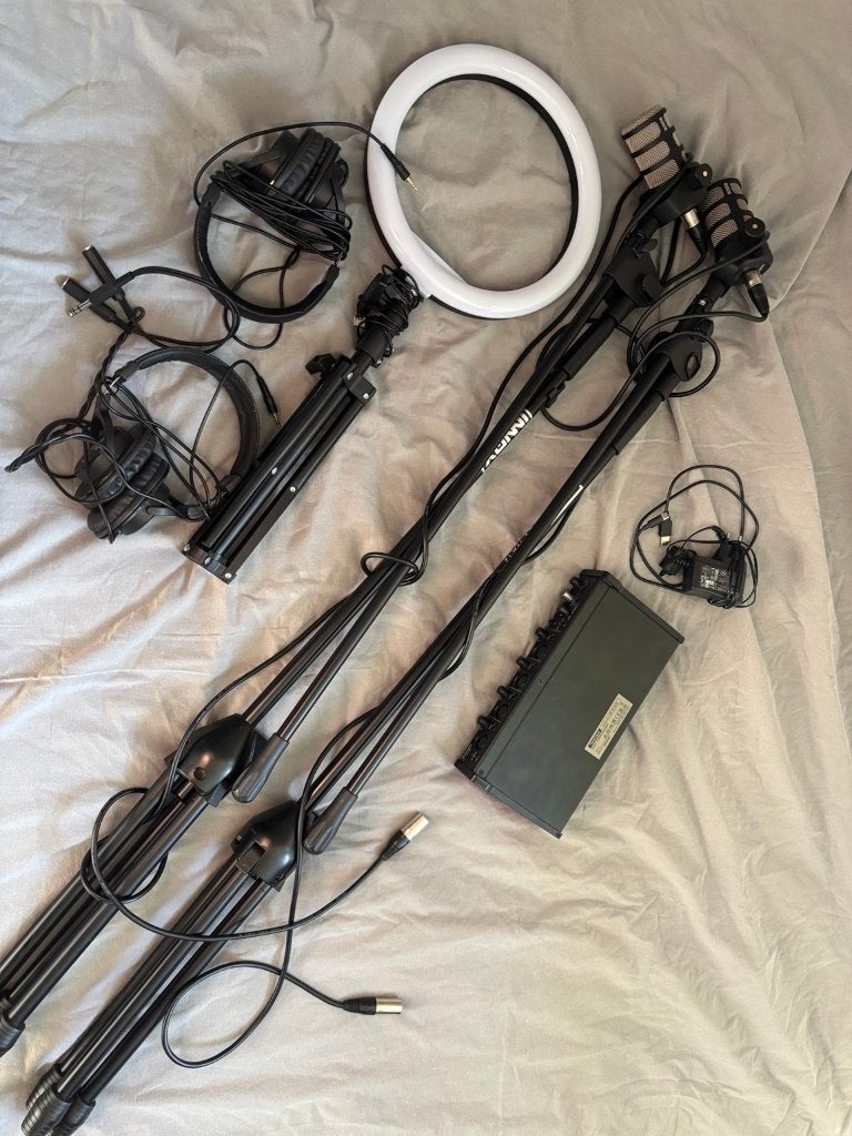 Complete Podcast Set | 3x RØDE PodMic | Tascam US-4x4HR |, Ophalen, Zo goed als nieuw