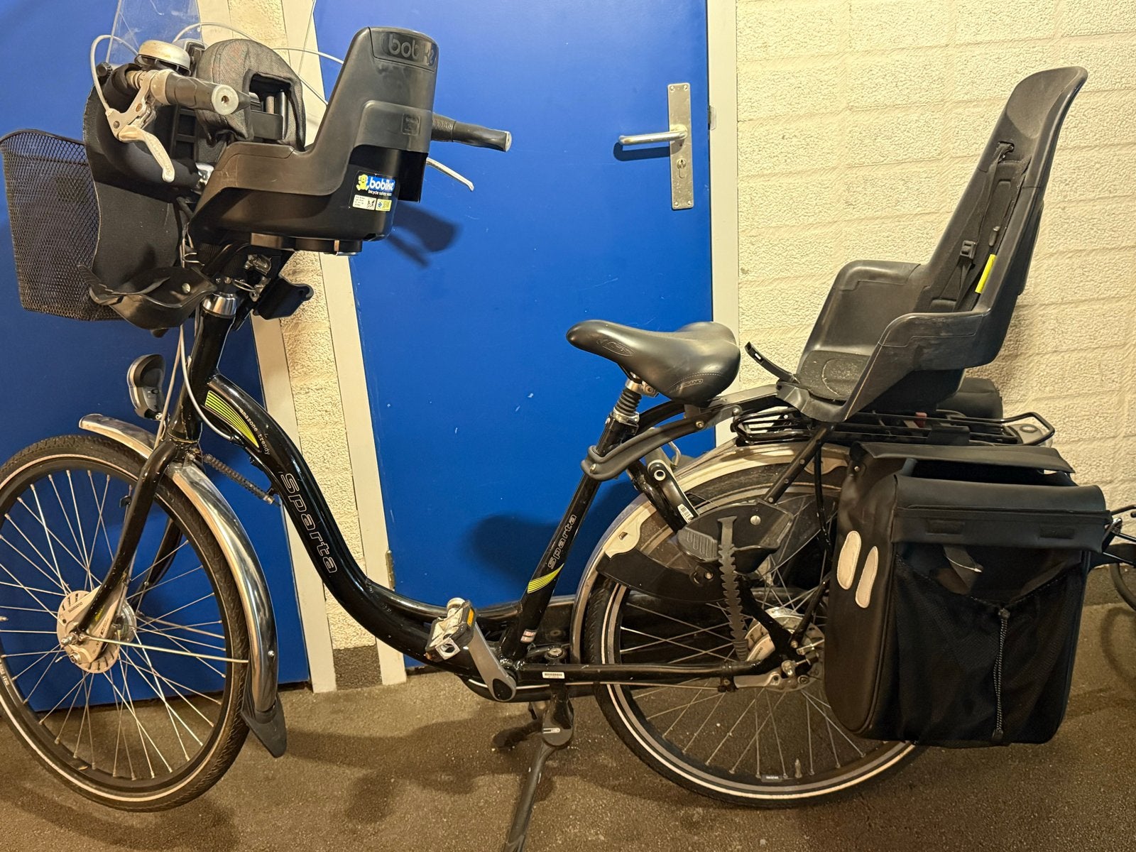 Sparta mamafiets zwart met voor en achtezitje, 2 zitjes, Sparta, Zo goed als nieuw, 50 tot 53 cm