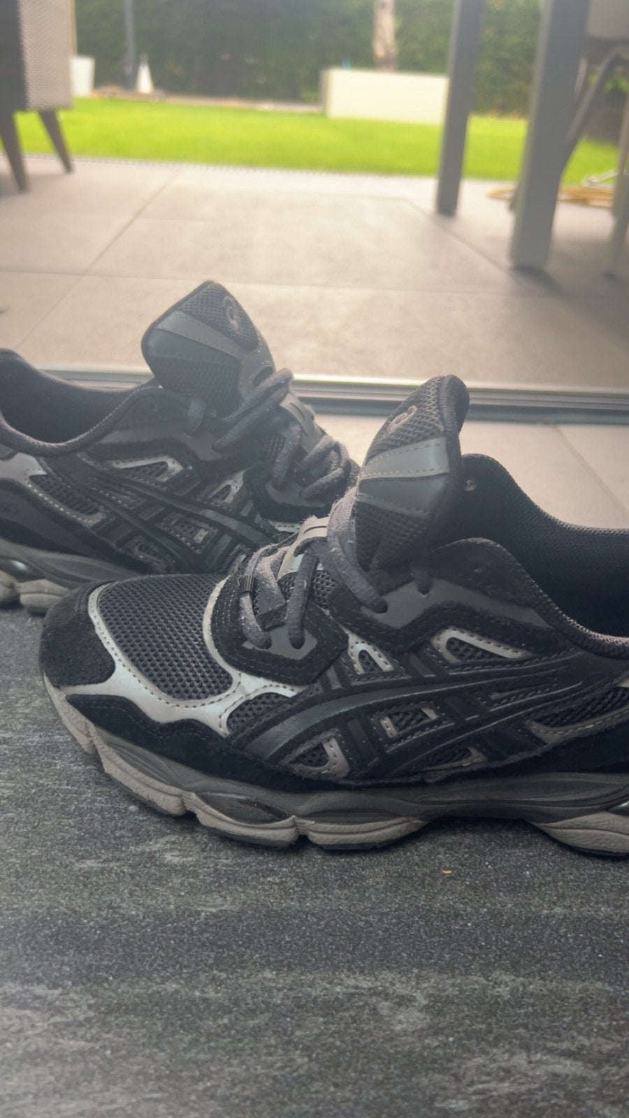 Assic schoen, Ophalen, Zwart, Sneakers of Gympen, Zo goed als nieuw