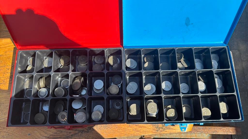 Klepstelplaatjes / klepstelshims Volvo D24 / VW 2.4D LT, Ophalen of Verzenden, Zo goed als nieuw