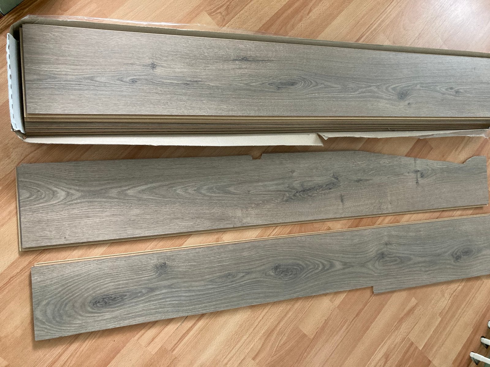 Restant Bruynzeel laminaat, beschermend bruin, Doe-het-zelf en Verbouw, 50 tot 150 cm, Nieuw, Ophalen of Verzenden, Minder dan 5 m²