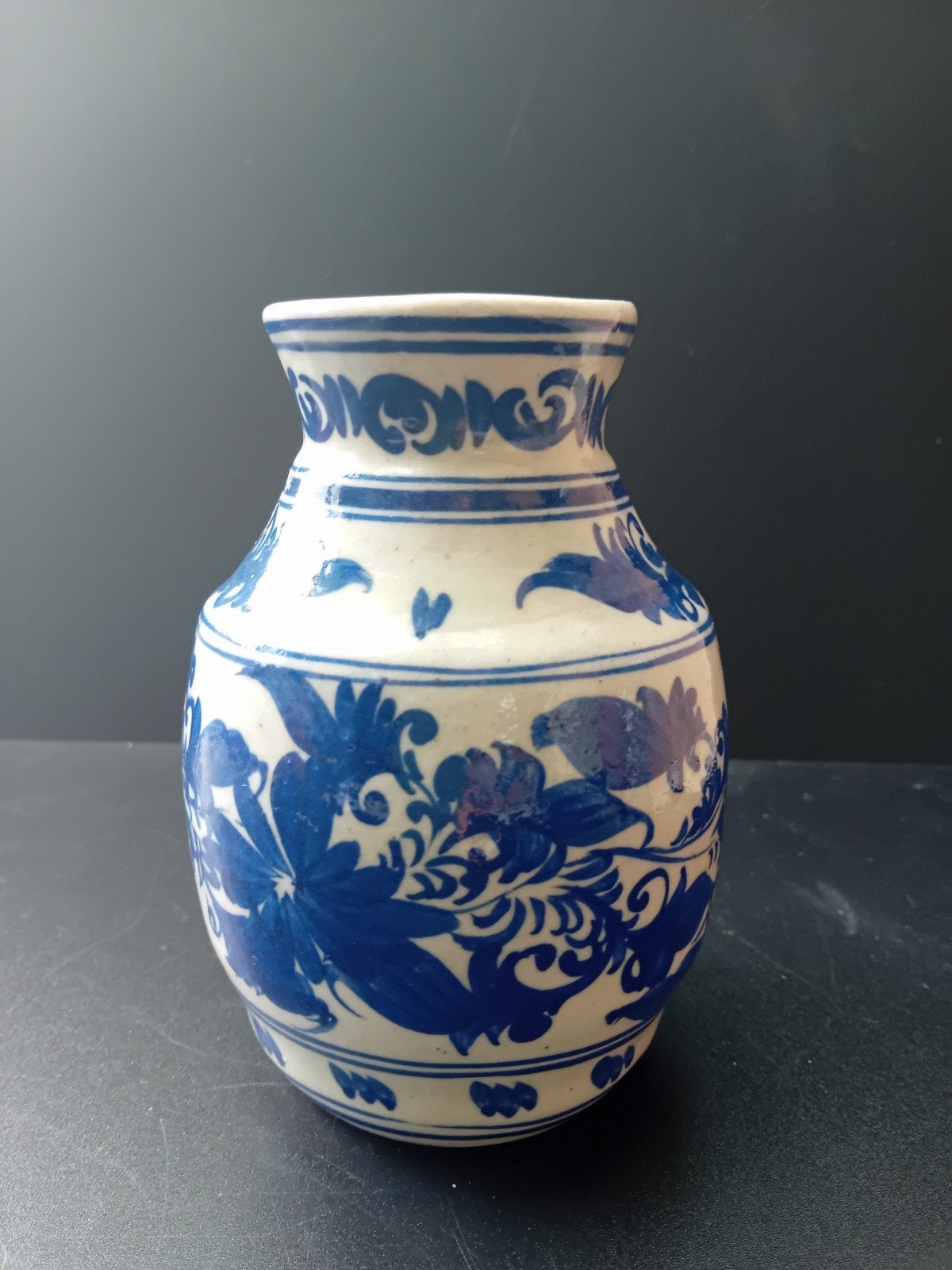 Antieke Chinese Blauw-Witte Vaas met Bloemmotief, Antiek en Kunst, Verzenden