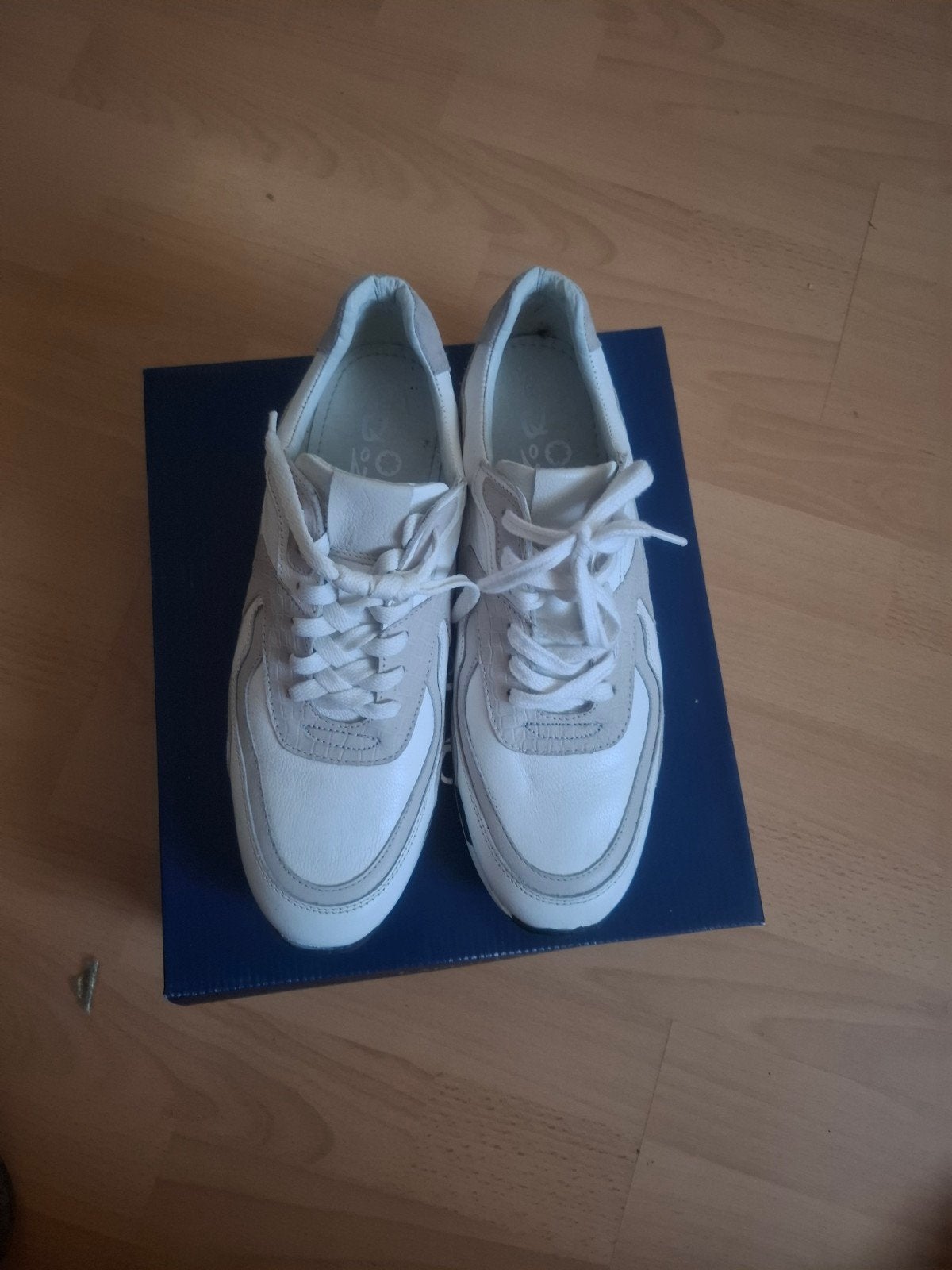 NIEUW! lederen 2Go sneakers– Wit/Grijs – Maat 42, Ophalen of Verzenden, Nieuw, Wit, Sneakers of Gympen