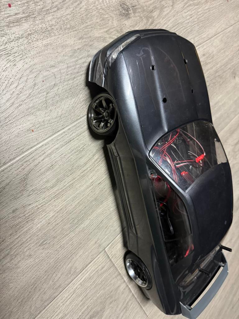 1:10 RC Body Tamiya Nissan GTR met Carson verlichting, Zo goed als nieuw, Schaal 1:10, Onderdeel, RTR (Ready to Run)