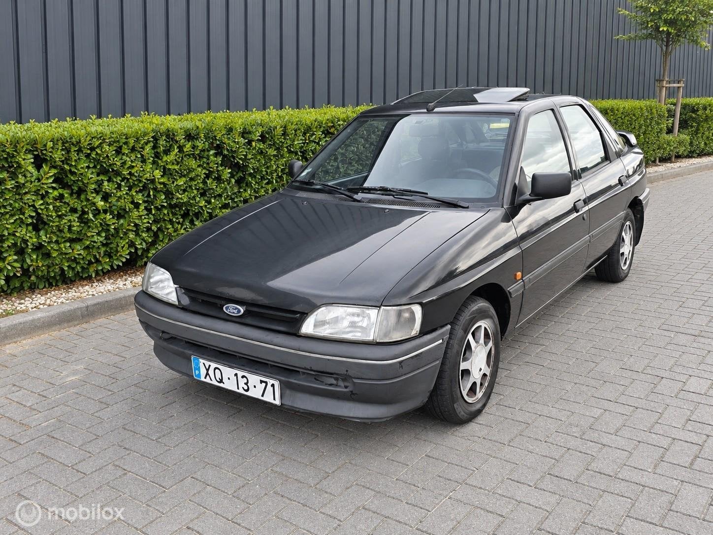 Ford Escort CLX 1.8 | BWJ 1993 | SCHUIFDAK | PORTUGEES KENTE, Voorwielaandrijving, Escort, Gebruikt, 4 cilinders