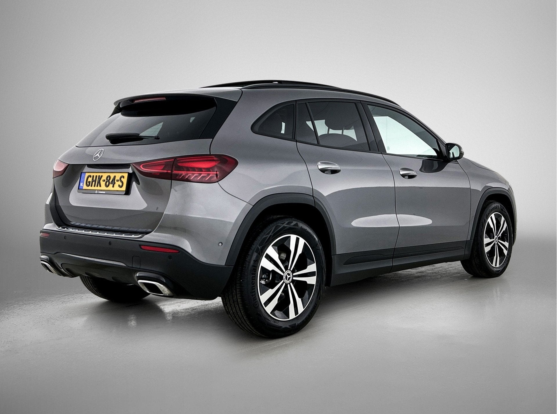 Mercedes-Benz GLA 180 Luxury Line | Night pakket | Panorama, 12 maanden, Gebruikt, 4 cilinders, Origineel Nederlands