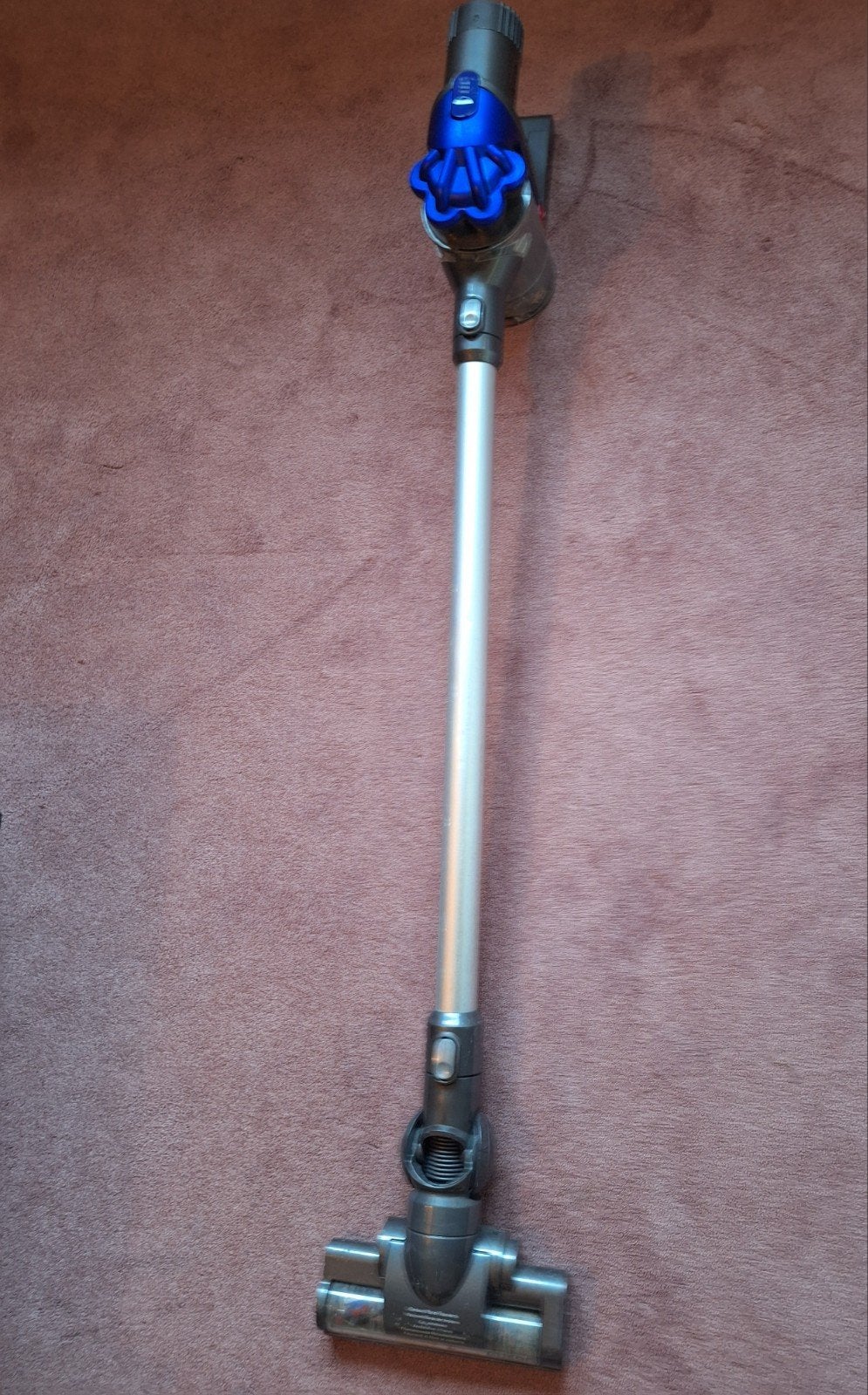 Dyson steelstofzuiger met muurhouder, Gebruikt, Draadloos, Ophalen of Verzenden, Dyson
