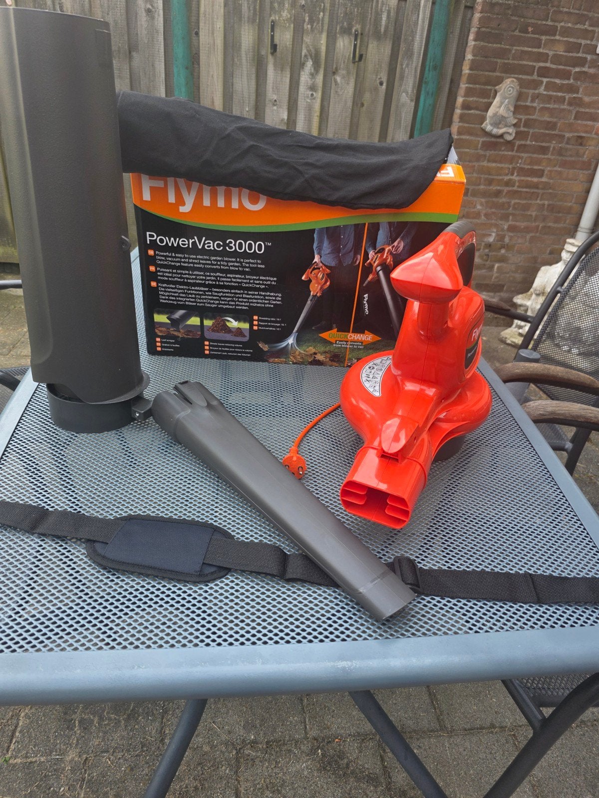 Bladblazer Flymo 3000 met zak en in doos, Tuin en Terras, Ophalen, Flymo power, Met opvangzak, Ruggedragen