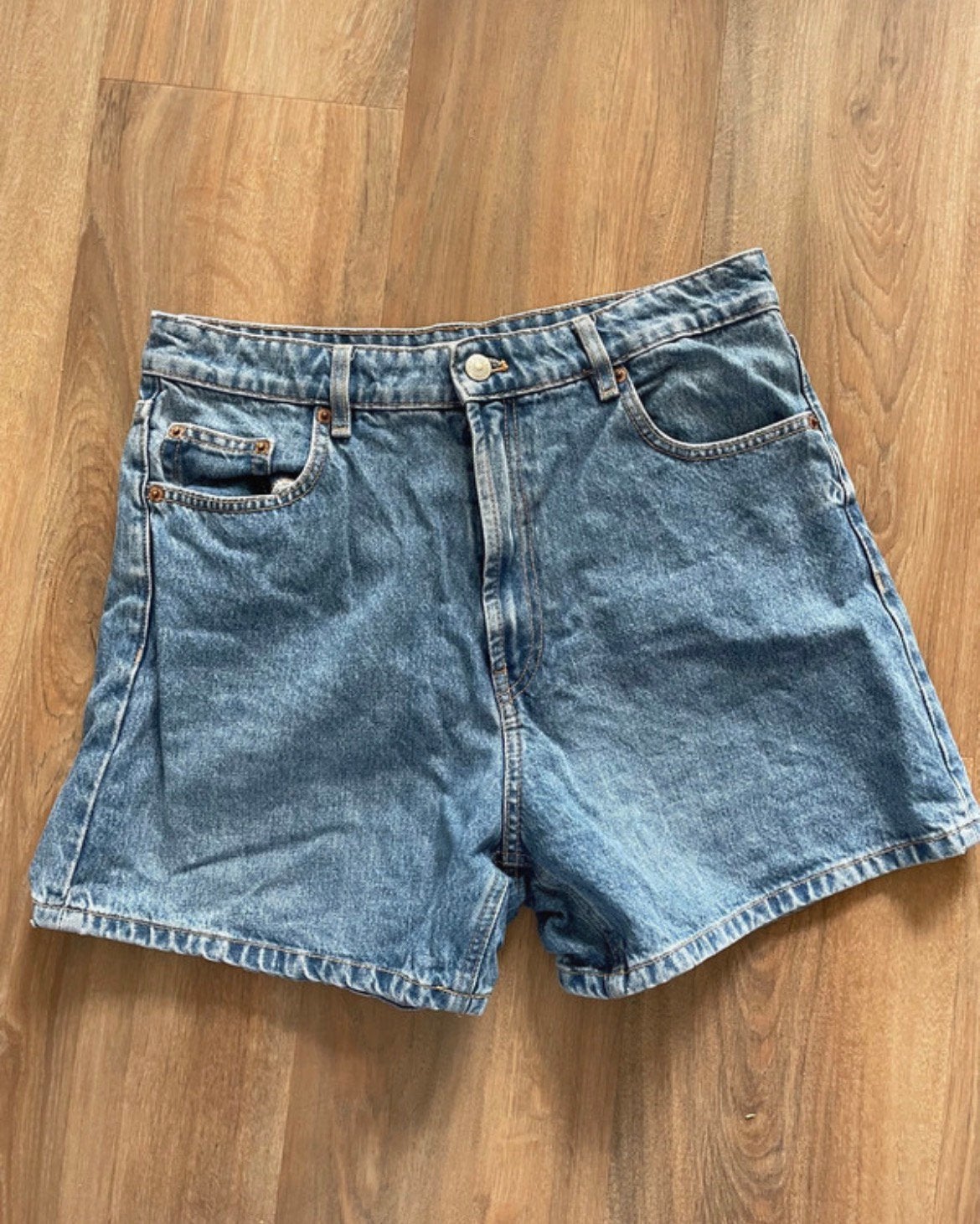 Korte broek maat L zara, Ophalen of Verzenden, Zo goed als nieuw, Maat 38/40 (M), Kort