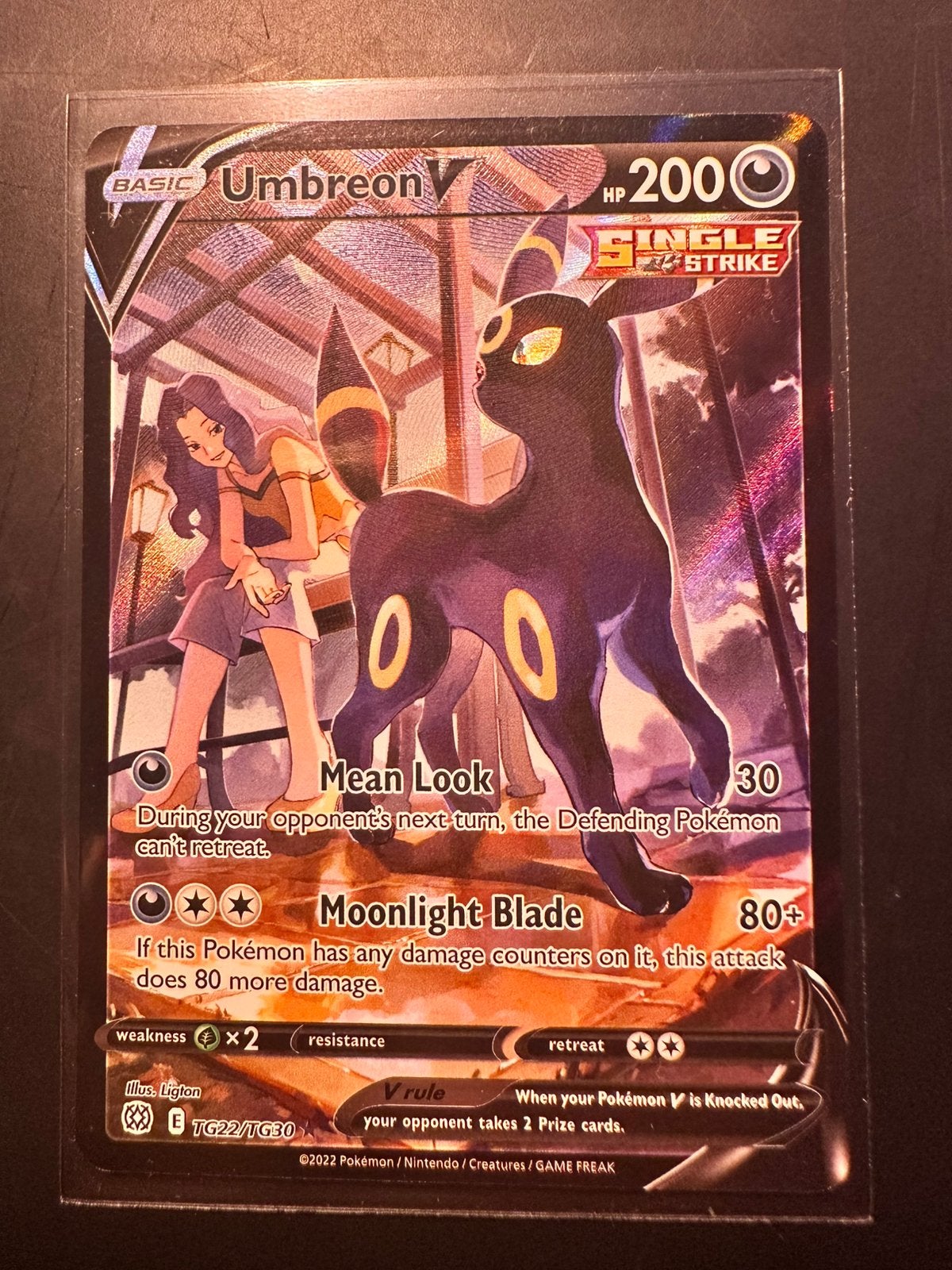 Umbreon V (BRS TG22), Ophalen of Verzenden, Zo goed als nieuw, Losse kaart, Foil