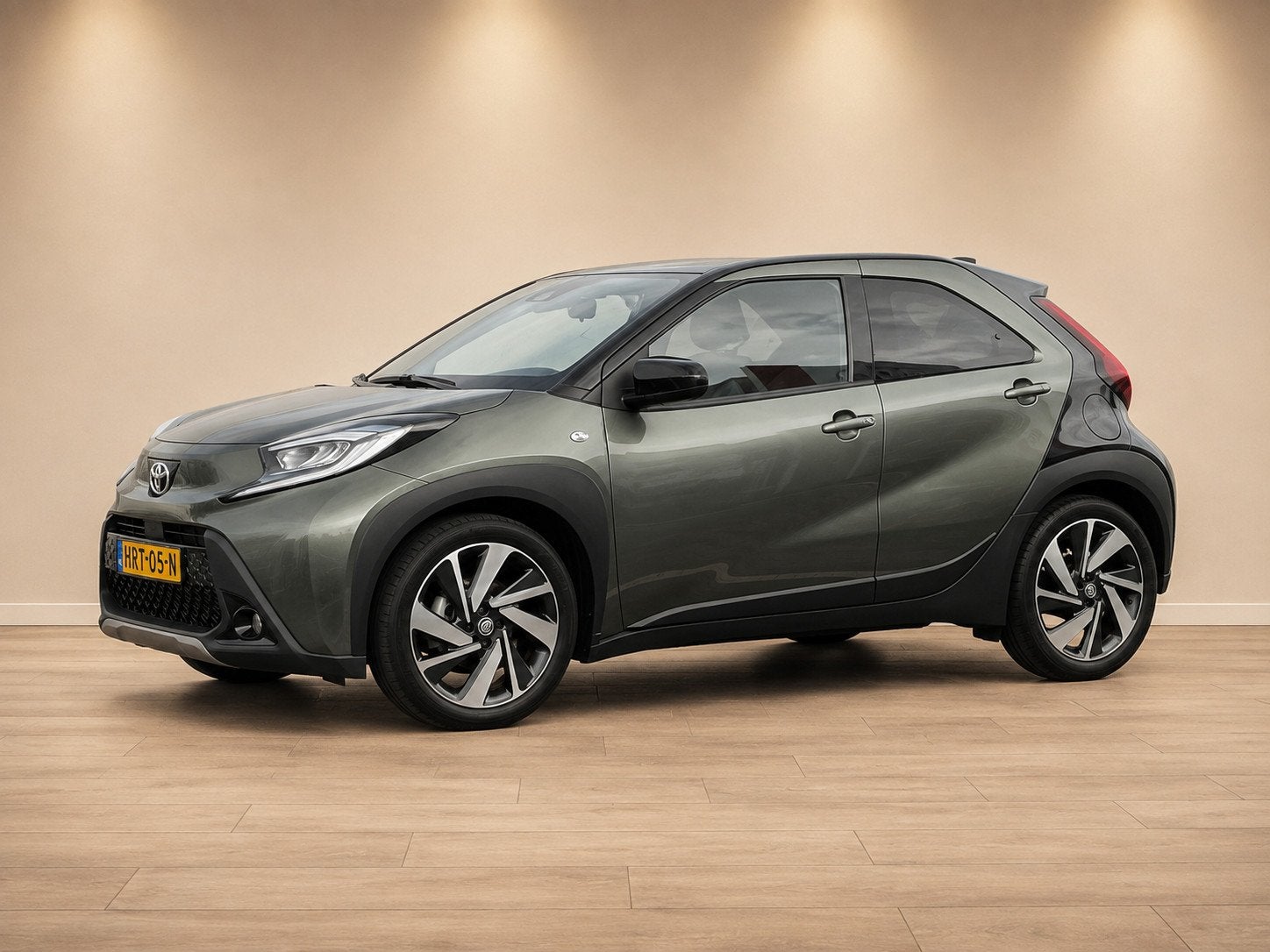 Toyota Aygo X 1.0 VVT-i S-CVT Premium LED KOPLAMPEN|STOELVER, Gebruikt, Euro 6, 4 stoelen, 3 cilinders