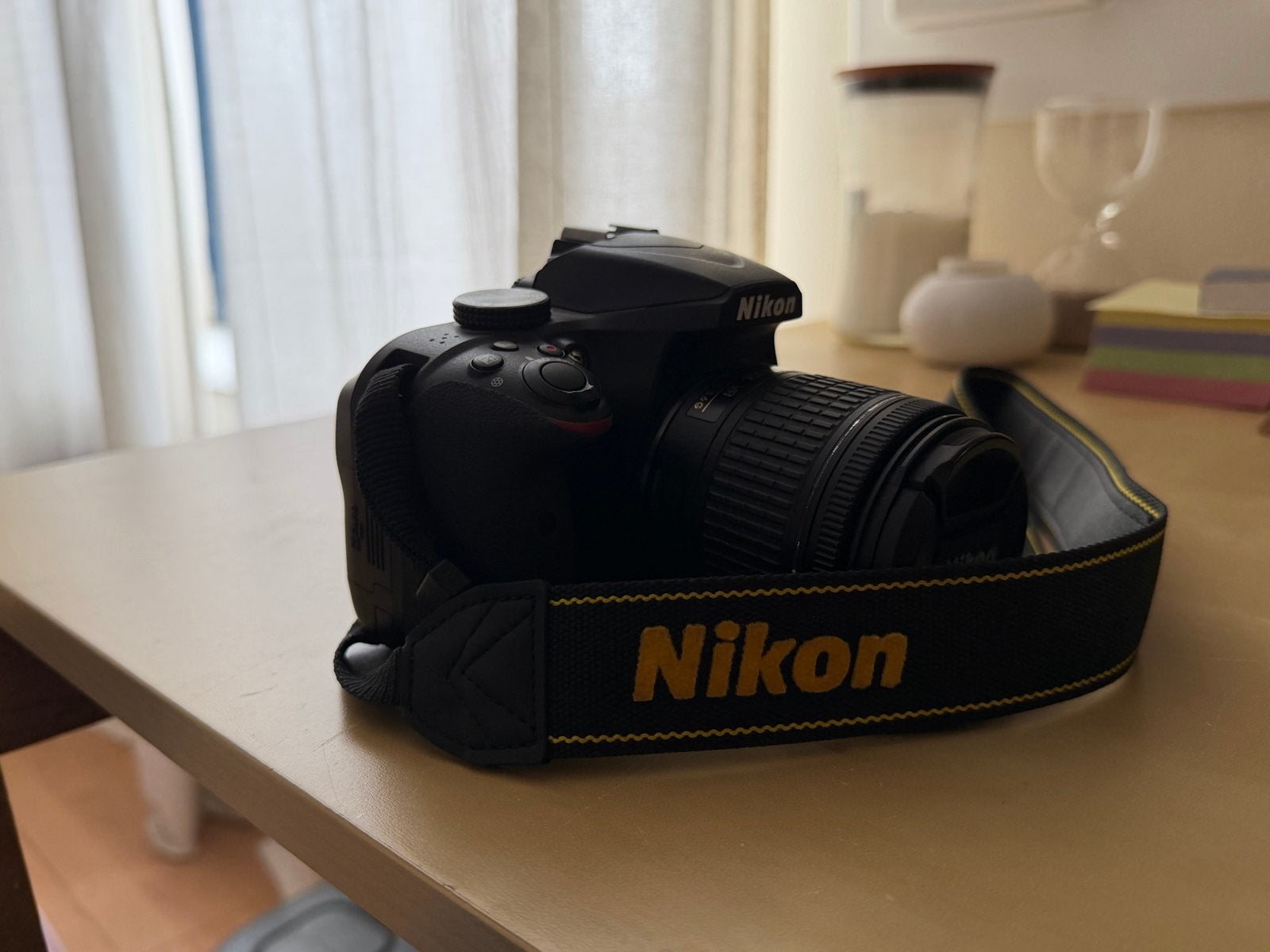 Nikon D3400 spiegelreflexcamera met 18-55mm lens, Audio, Tv en Foto, Fotocamera's Digitaal, Spiegelreflex, Zo goed als nieuw, Accu