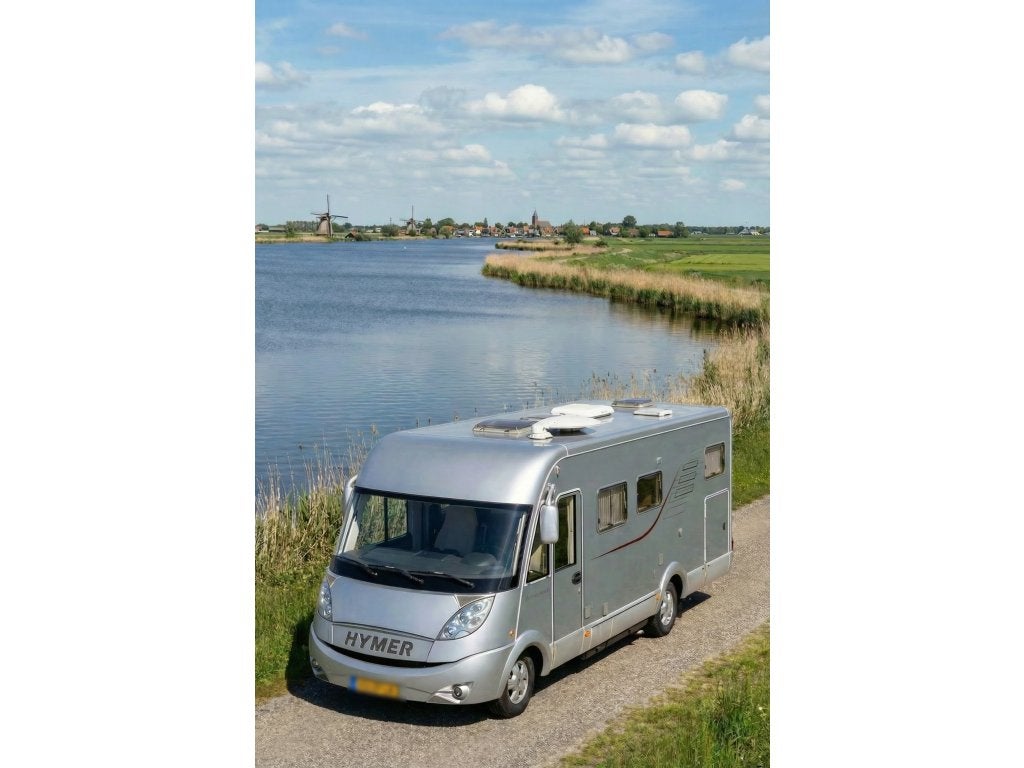 Hymer b694 sl Silverline (988326), Ringverwarming, Afzuigkap, 7 tot 8 meter, Particulier