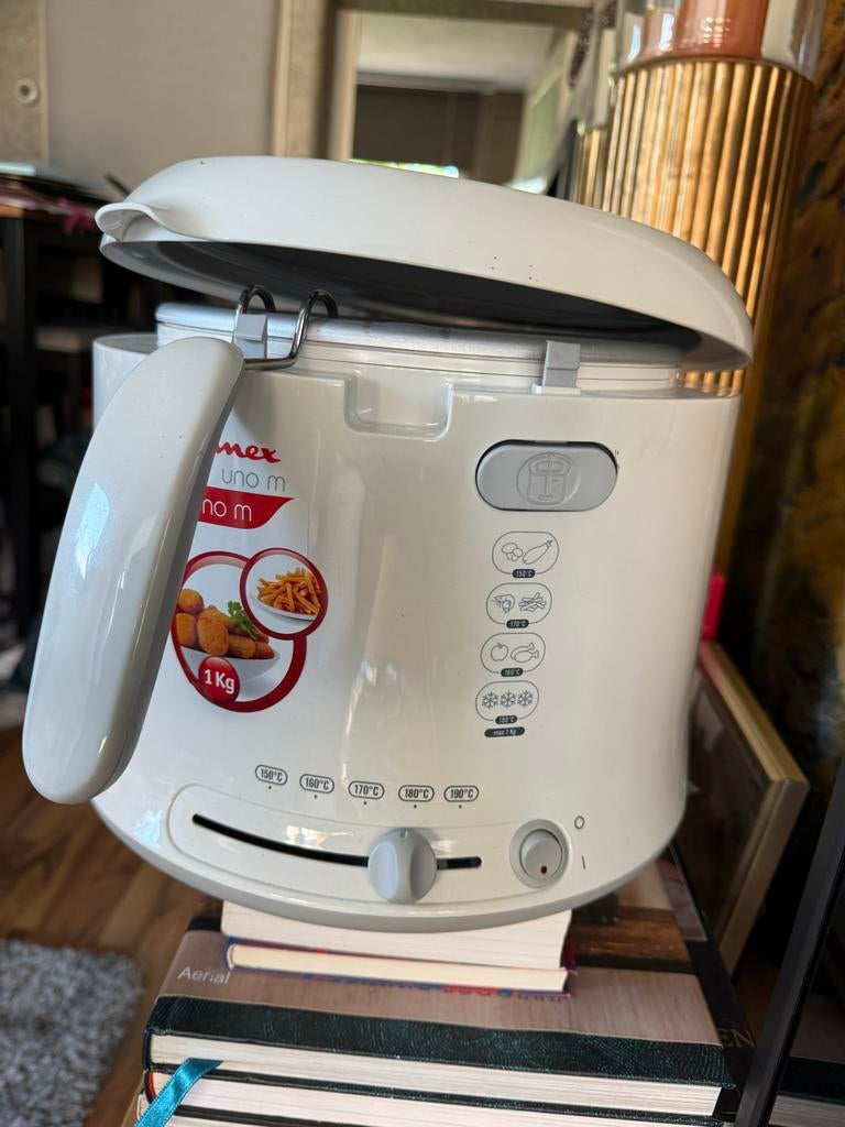 Nieuwe Moulinex Uno M Friteuse - Compact & Ongebruikt!, 1 tot 2 liter, Ophalen, Nieuw, Uitneembare binnenpan