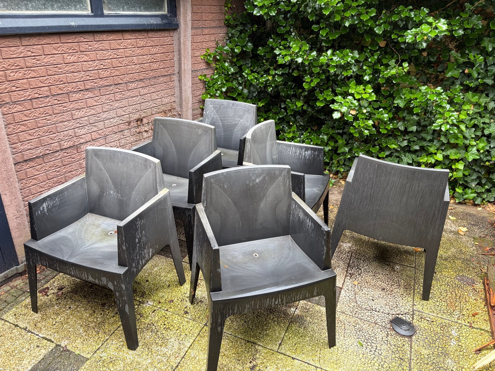 6x Donkergrijze Kunststof Tuinstoelen, Tuin en Terras, Ophalen, Gebruikt, Kunststof, Stapelbaar