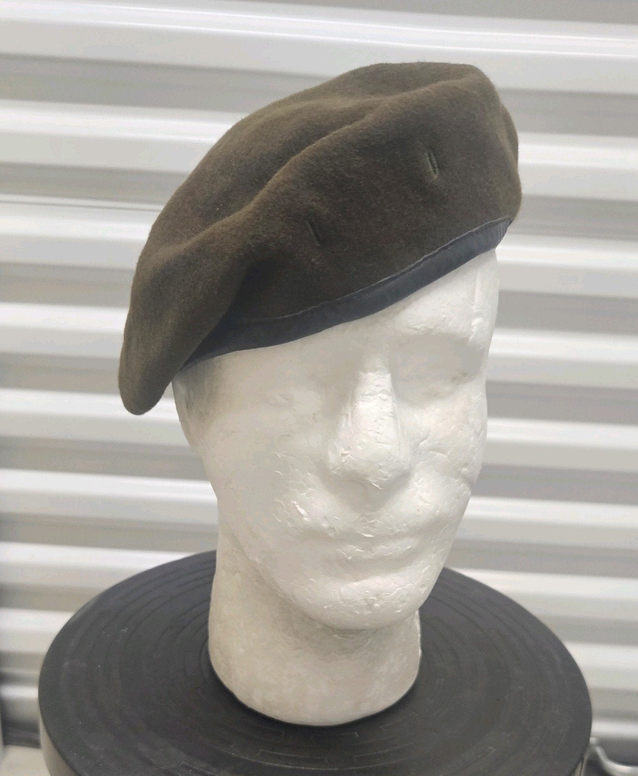 KL baret jaren 80/90, Verzamelen, Militaria | Algemeen, Landmacht, Helm of Baret, Nederland, Ophalen of Verzenden