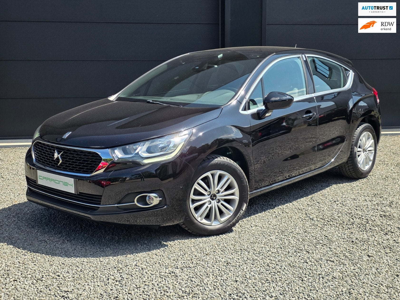 DS 4 1.2 PureTech Chic | Onderhouden |, Auto's, DS, Stof, 1199 cc, Zwart, 665 kg