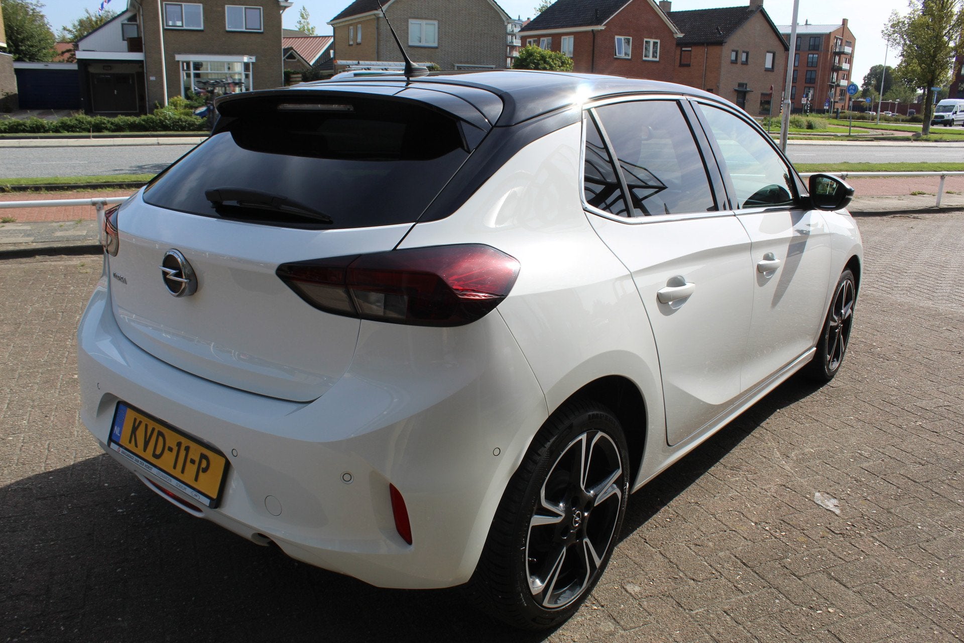 Opel Corsa 1.2 GS Line 100PK TURBO In nieuwstaat verkerende, Voorwielaandrijving, 101 pk, Gebruikt, Leder en Stof