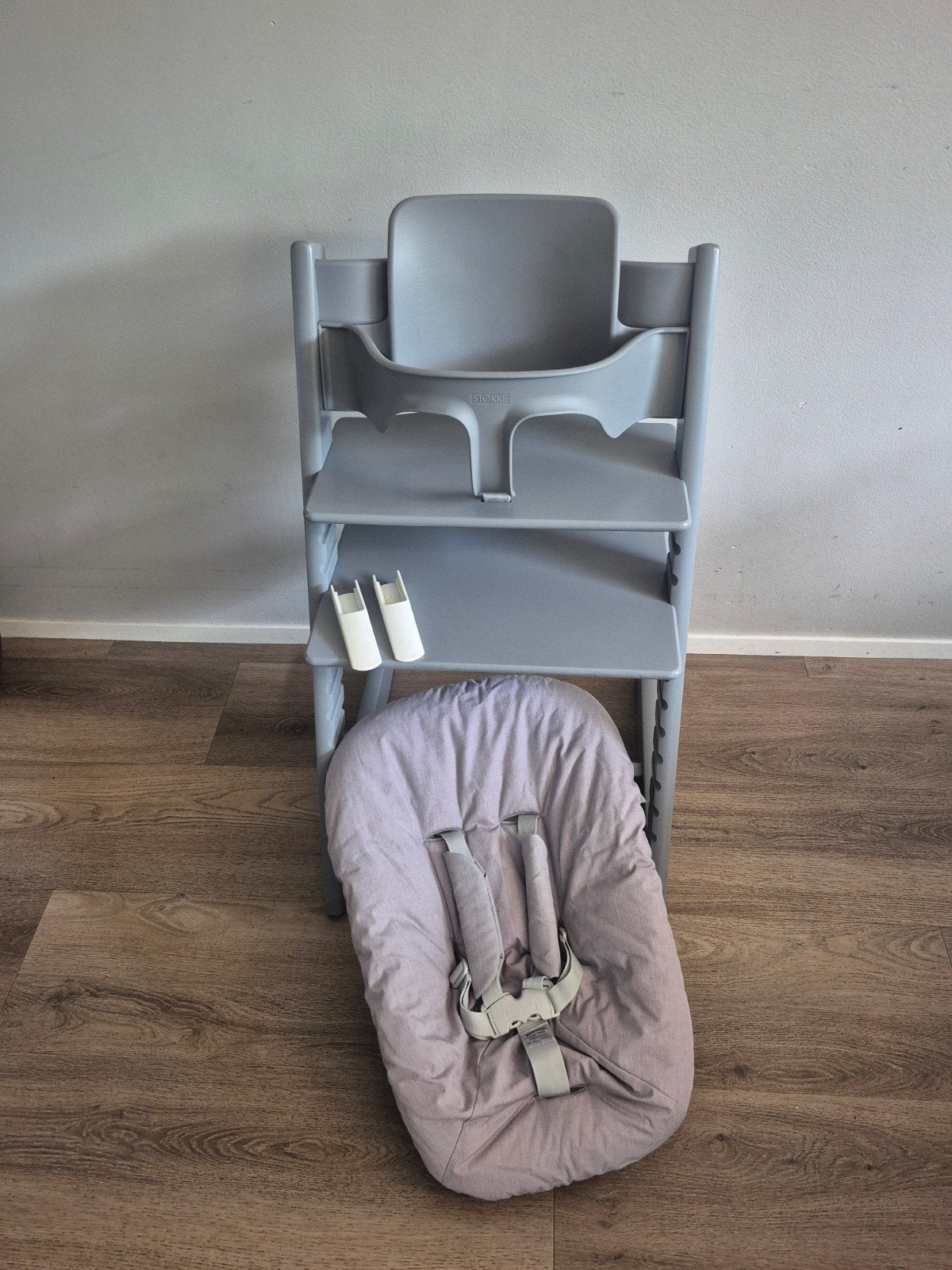 Complete originele grijze Stokke Tripp Trapp stoel, Ophalen of Verzenden, Zo goed als nieuw, Meegroeistoel, Aanschuifbaar