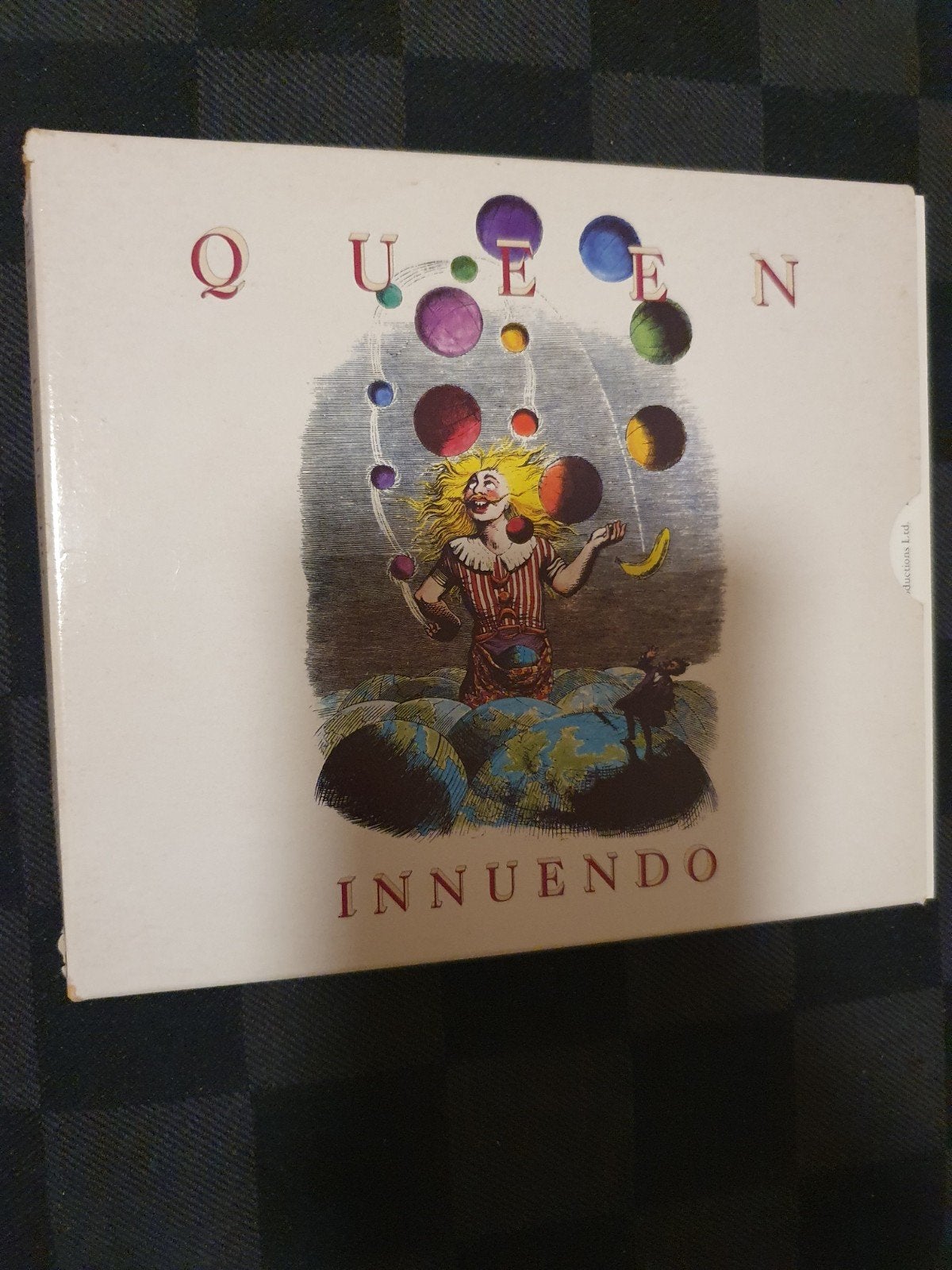 queen innuendo boekje limited edition, Verzenden, Gebruikt, Poprock