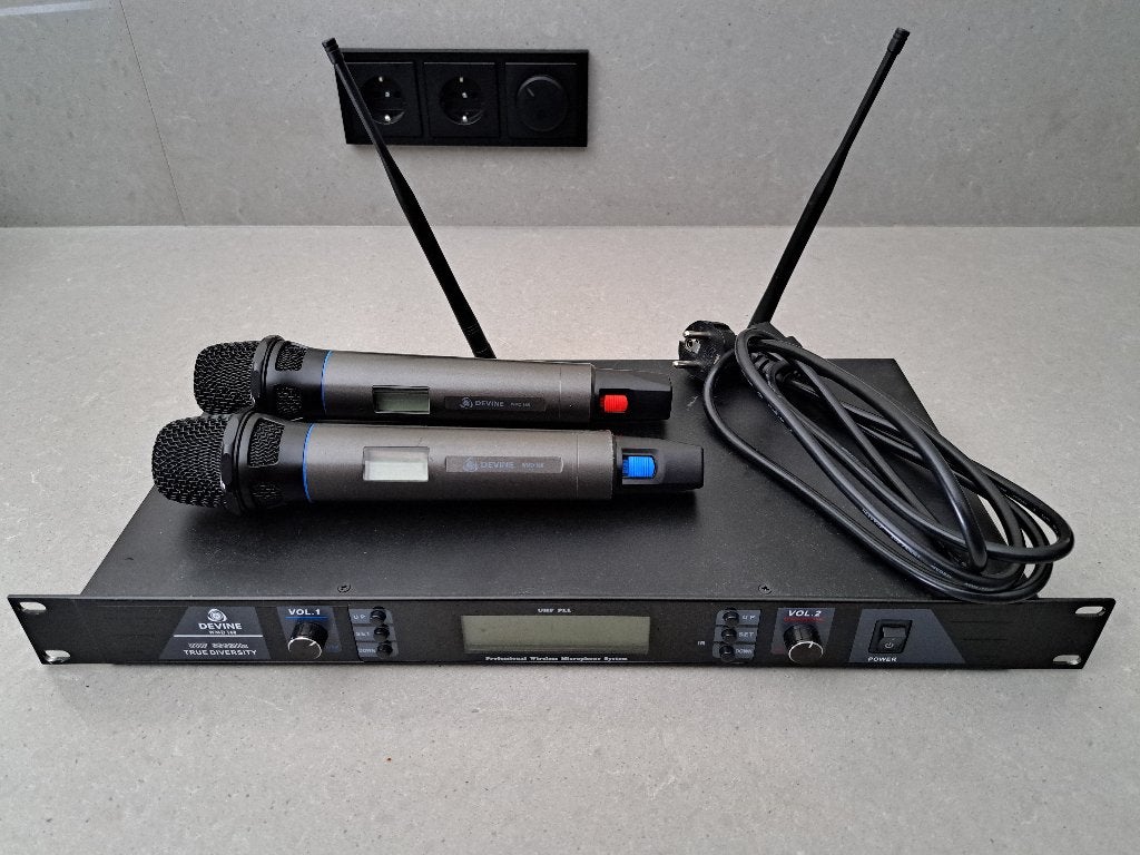 Devine WMD168 draadloos microfoonsysteem, Ophalen of Verzenden, Gebruikt, Zangmicrofoon, Draadloos