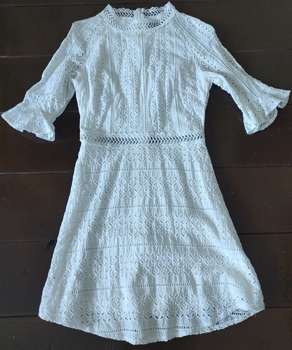 Wit crochet / gehaakt jurkje met ruffle mouw., Kleding | Dames, Wit, Ophalen of Verzenden, Zo goed als nieuw, Maat 36 (S)