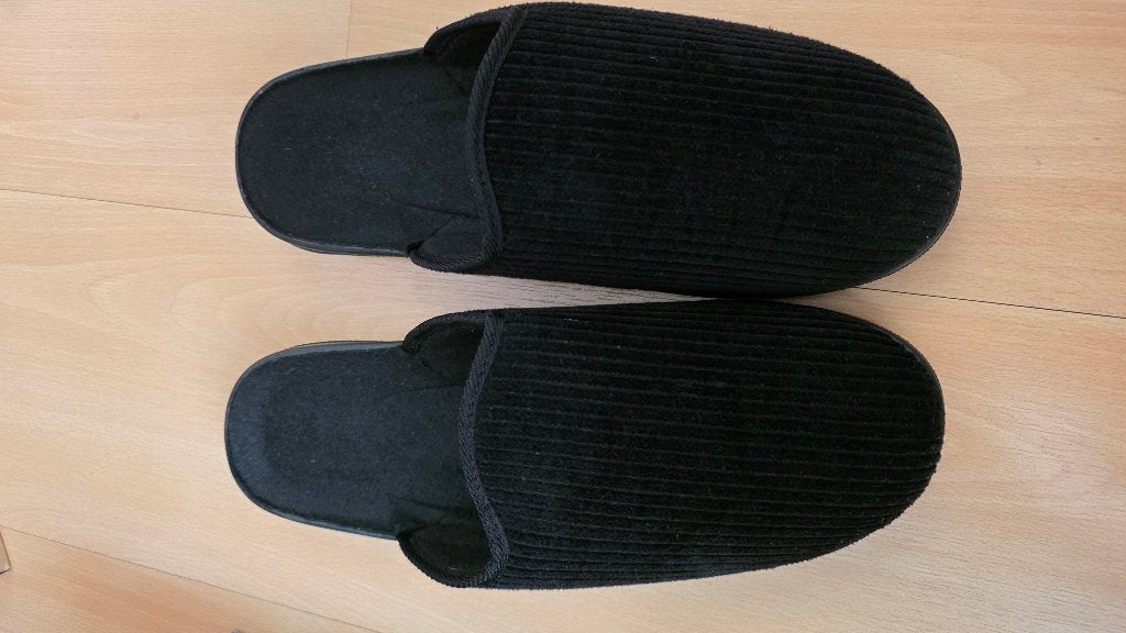 Heren instappers/pantoffel/huissloffen zwart maat 45, Onbekend, Zwart, Nieuw, Ophalen of Verzenden