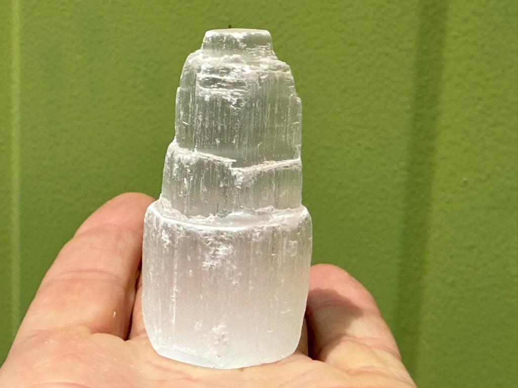 Seleniet ijsberg rots toren satijnspaat mineralen  L, Ophalen of Verzenden, Mineraal