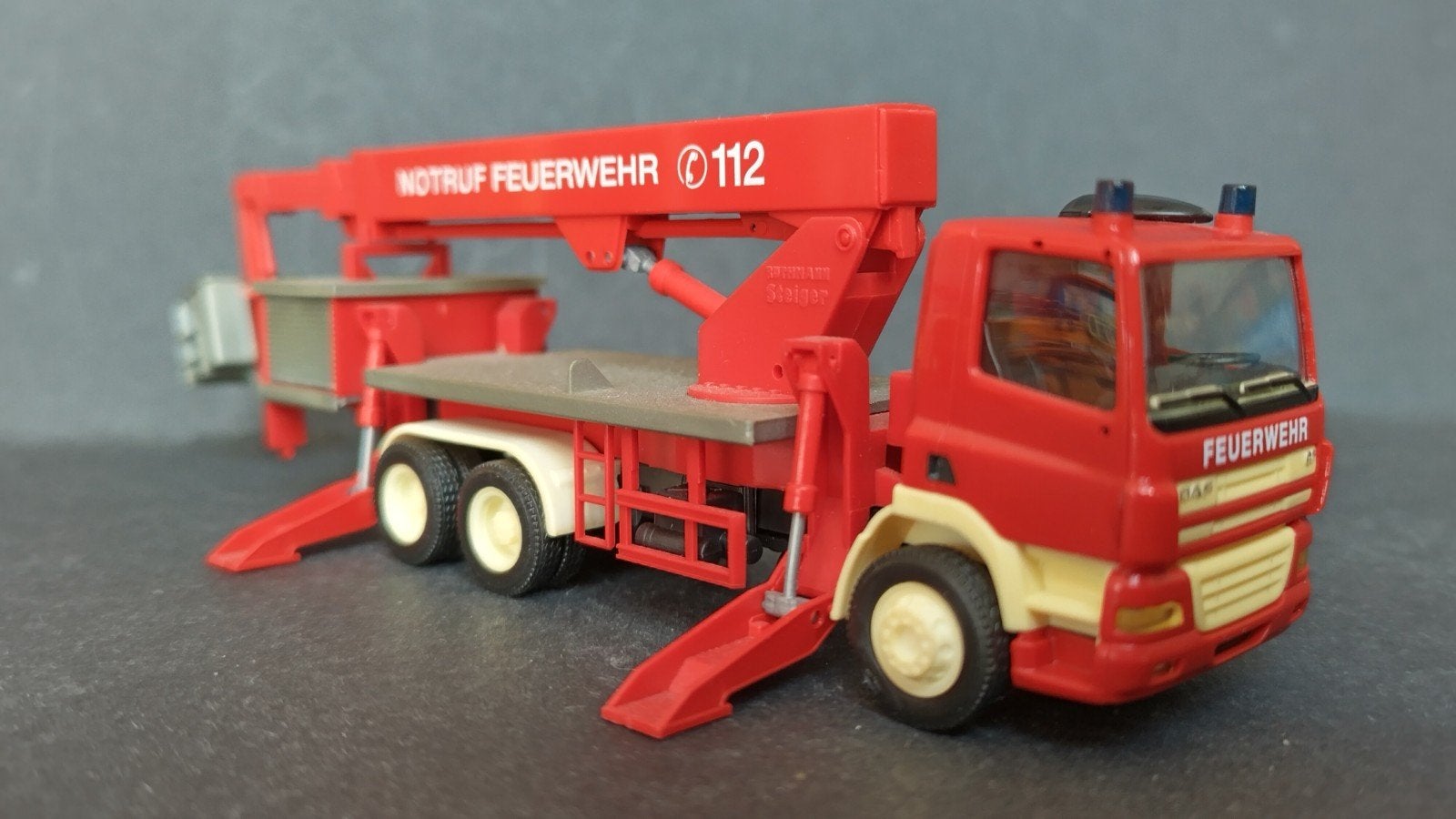 Daf CF hoogwerker brandweer Feuerwehr 1:87 Herpa Pol, Hobby en Vrije tijd, Verzenden, ., Nieuw, Herpa