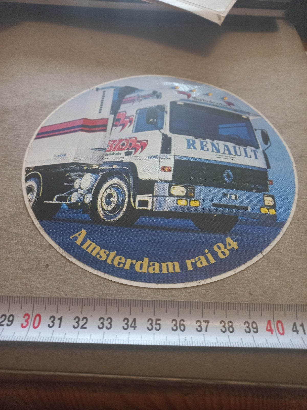 Vintage Renault Vrachtwagen Sticker - Amsterdam RAI 84, Ophalen of Verzenden, Gebruikt