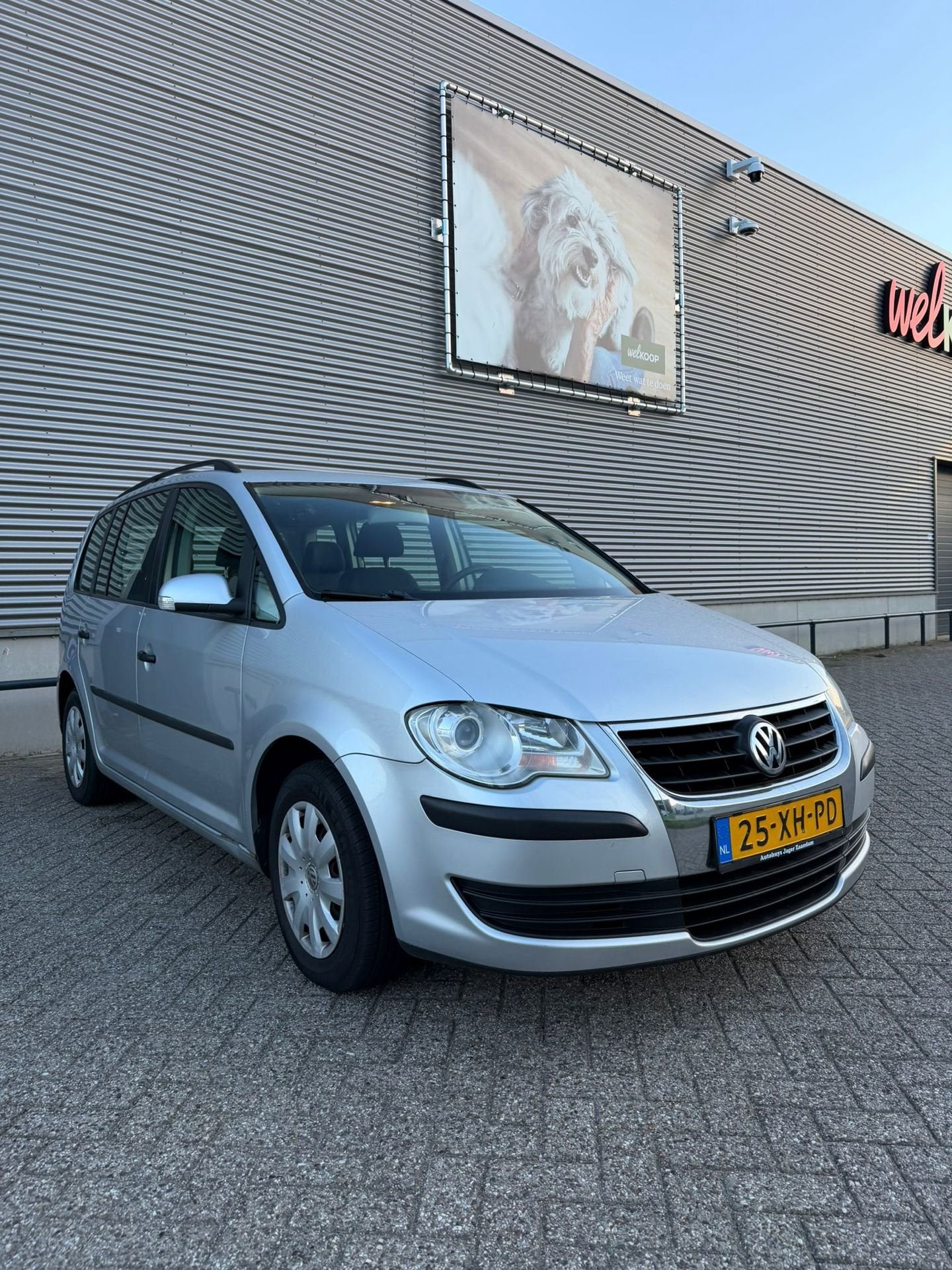 Volkswagen Touran / Apk / Automaat / Airco / Trekhaak, Auto's, Gebruikt, 4 cilinders, Origineel Nederlands, Bedrijf