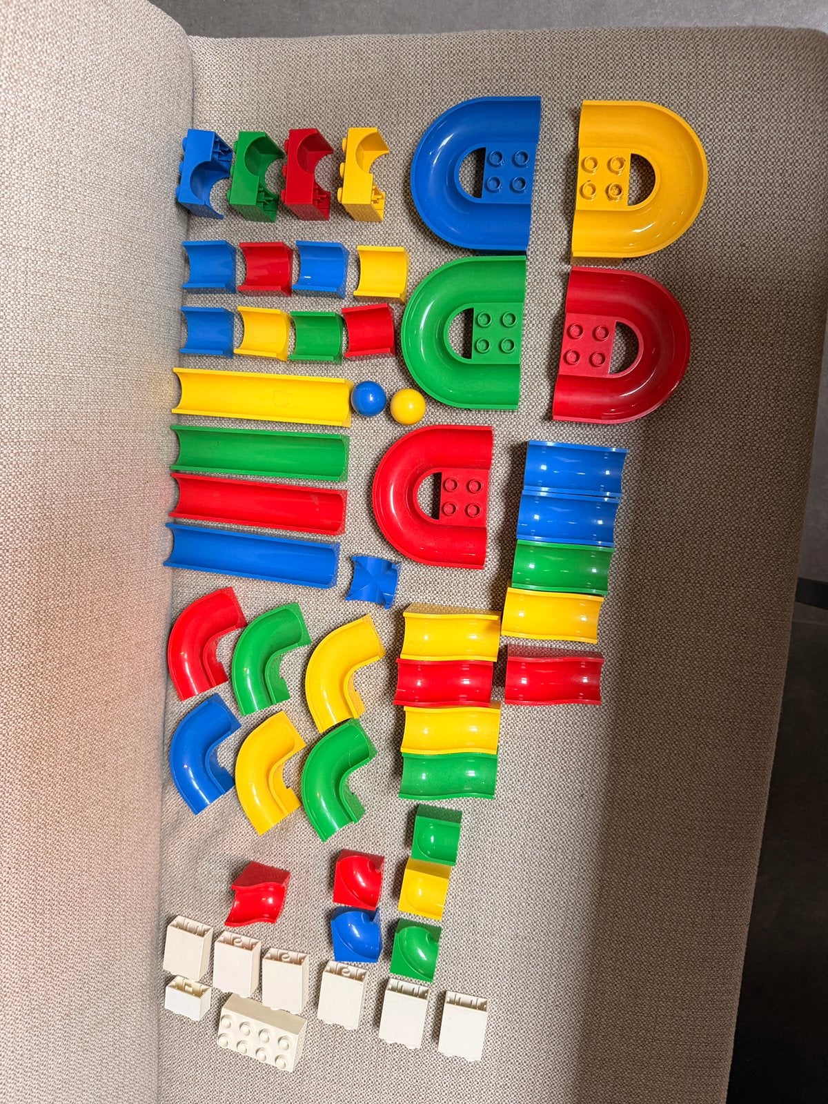 Hubelino kinkerbaan elementen (duplo), Kinderen en Baby's, Ophalen of Verzenden, Gebruikt, Compleet, Duplo