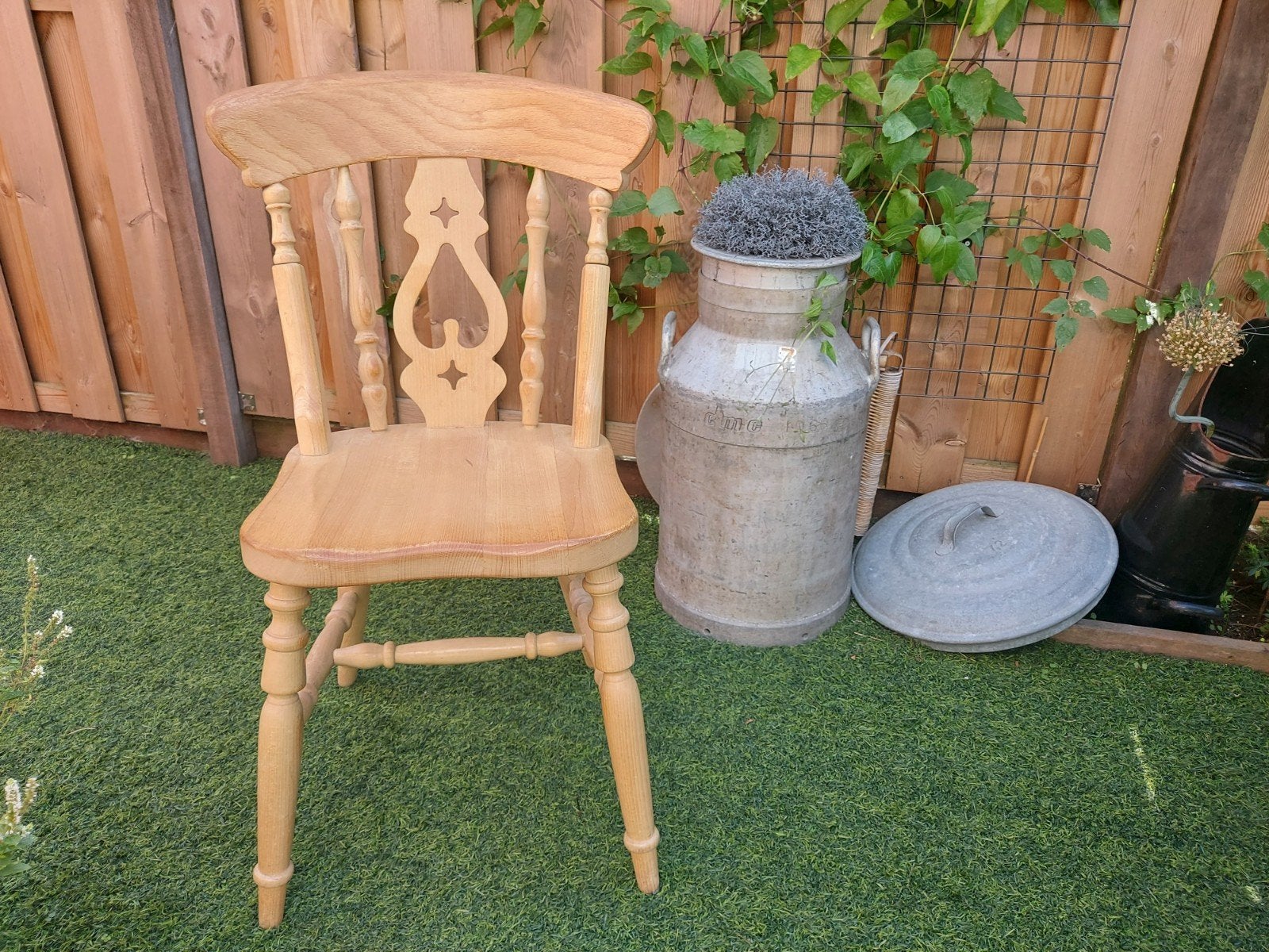 Stevige geloogd grenen eetkamerstoelen. 4 stuks (gebruikt), Ophalen, Gebruikt, Overige kleuren, Vier