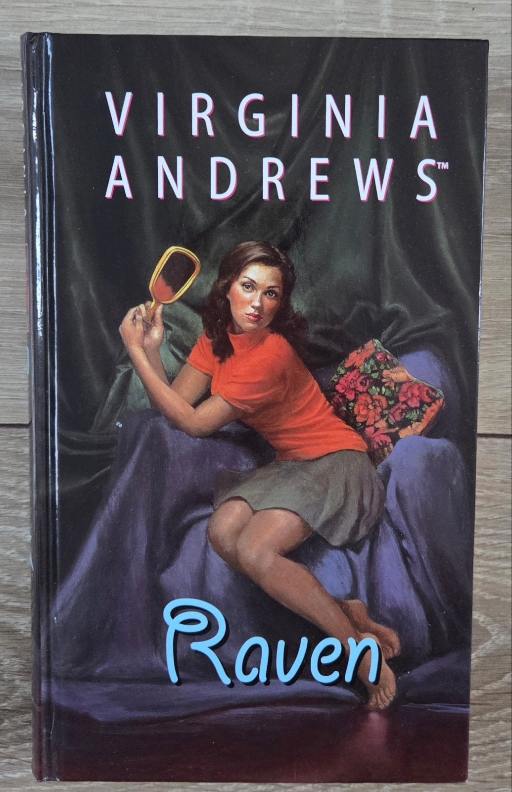 Virginia Andrews - Raven - De Weeskinderen-serie deel 4, Ophalen of Verzenden, Zo goed als nieuw, Virginia Andrews