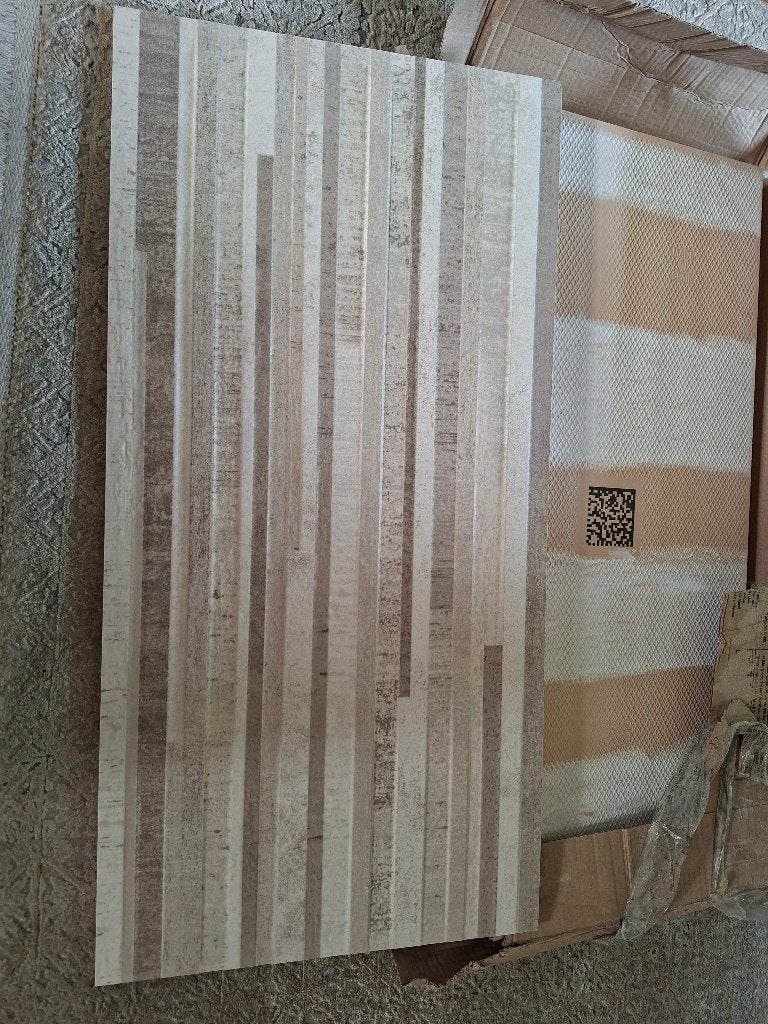 Keramische tegelstrip 3 tegels 29,5x59,5, Ophalen, 40 tot 60 cm, Nieuw, Minder dan 5 m²