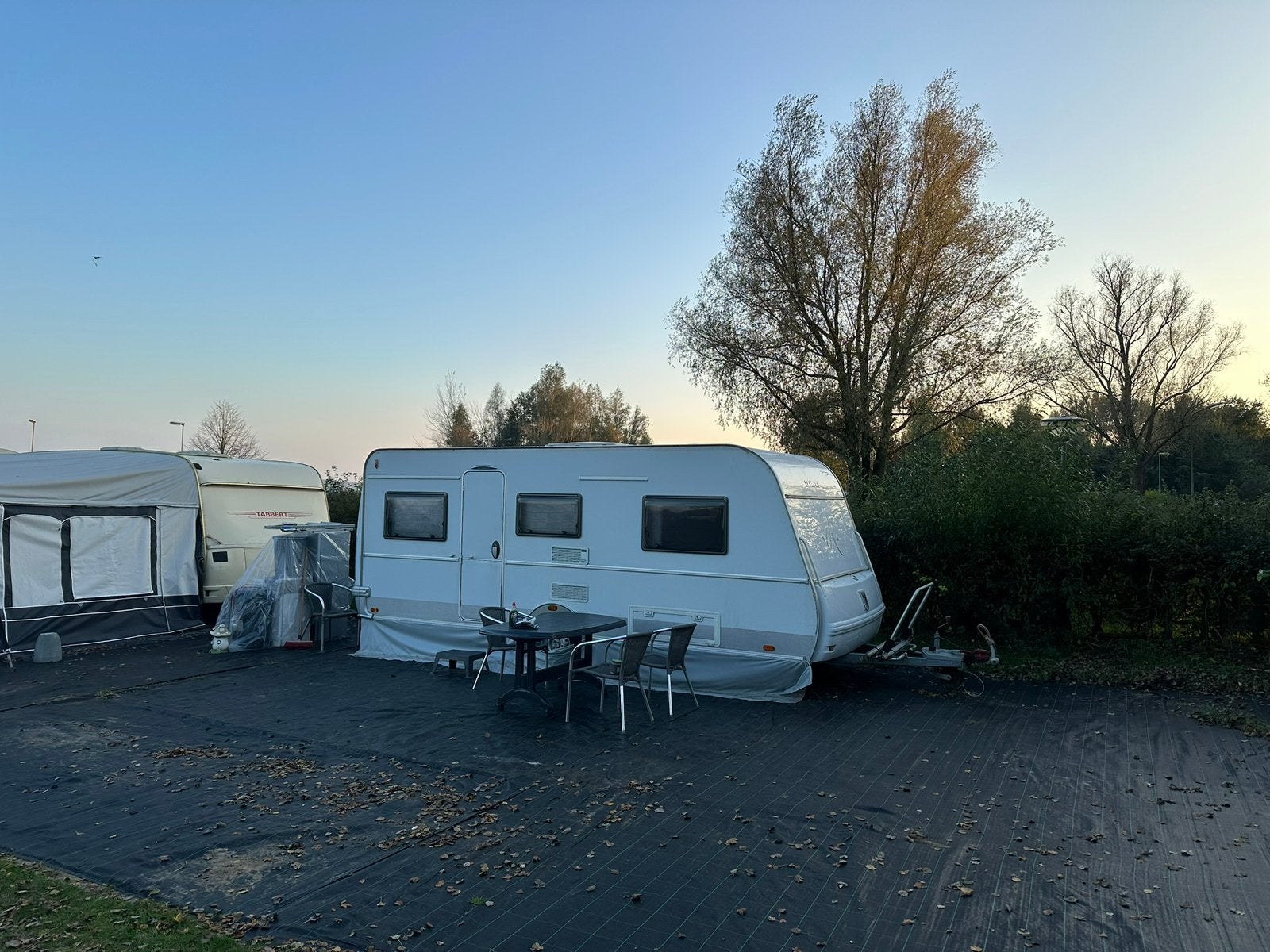 Tabbert Rossini Caravan met 2 aparte bedden en rondzit, Caravans en Kamperen, Caravans, Particulier, tot en met 4, 1000 - 1250 kg