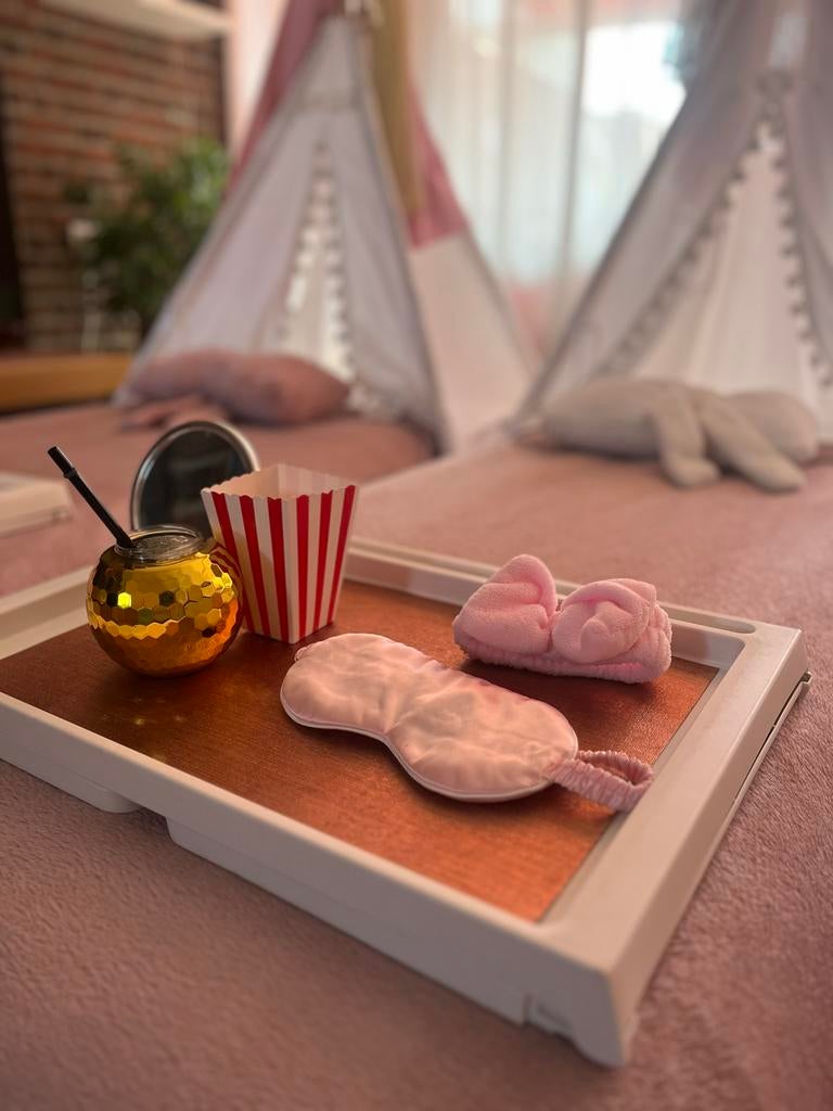 Tipi tentjes slaapfeestje, Ophalen, Zo goed als nieuw, Overige