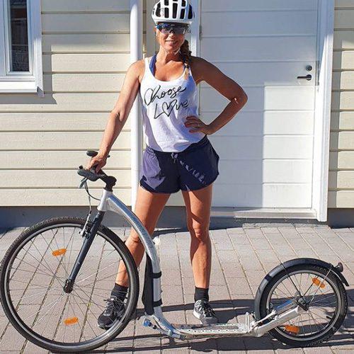 Twee identieke Kickbike Sport G4 - Fins design, Ophalen, Gebruikt, Kickbike