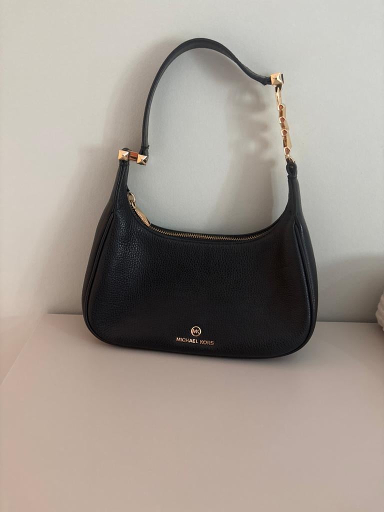 Michael Kors Schoudertasje Zwart Leer, Ophalen of Verzenden, Zo goed als nieuw, Zwart, Schoudertasje