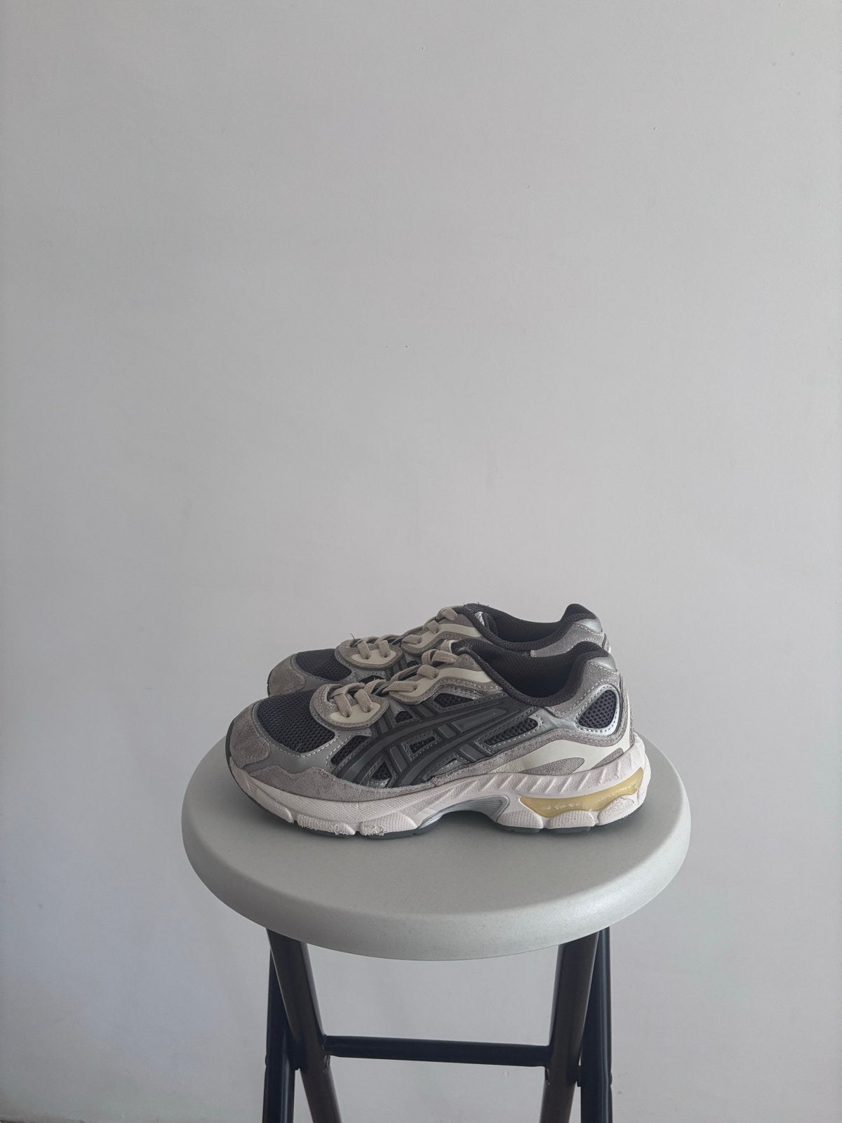 Asics Sneakers Maat 34.5 voor Jongens - Zo goed als nieuw, Ophalen of Verzenden, Zo goed als nieuw, Jongen, Sportschoenen