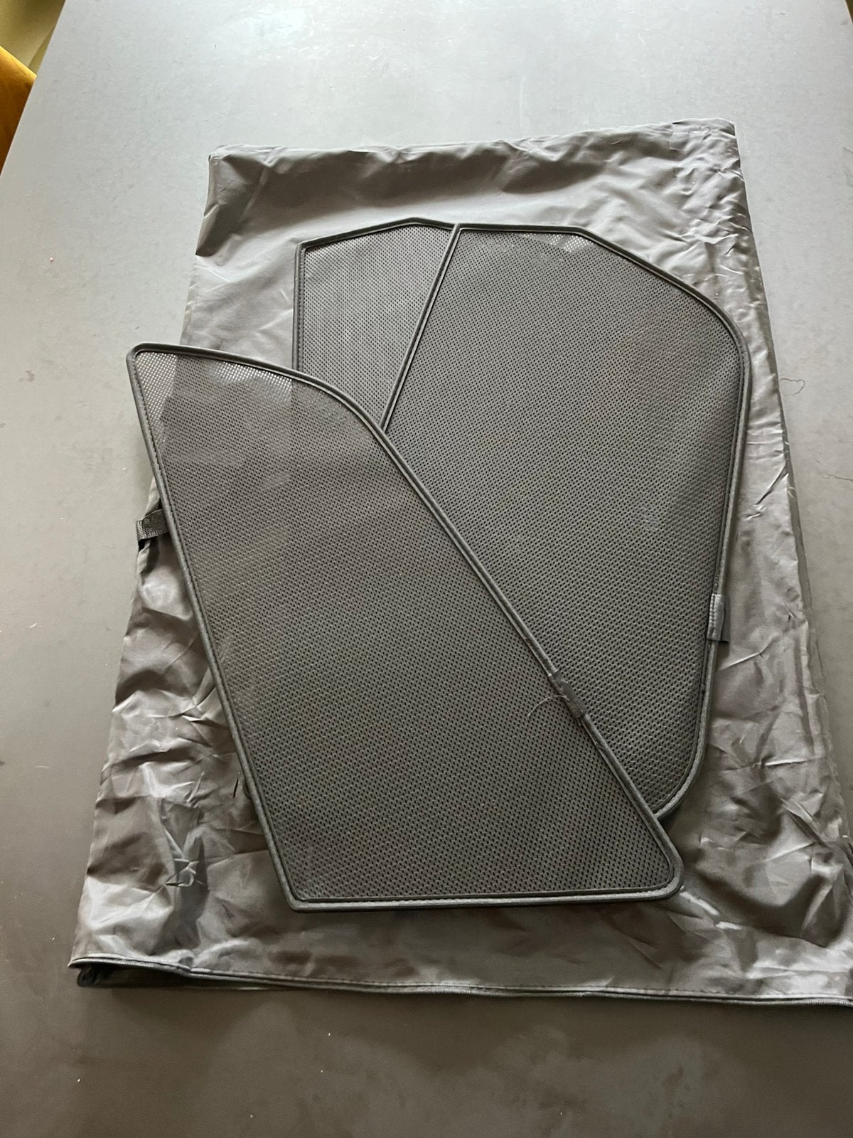 Car shades zonnescherm zonneschermen Volvo V90, Ophalen, Zo goed als nieuw