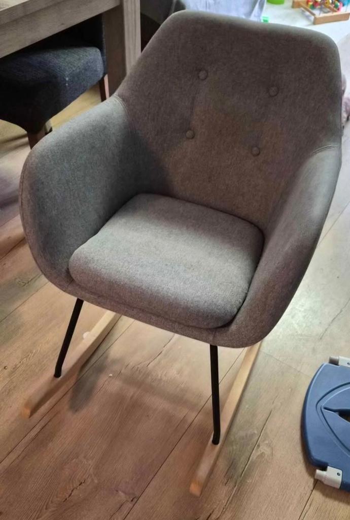 Schommelstoel, Huis en Inrichting, Stoelen, Ophalen, Gebruikt, Grijs, Eén