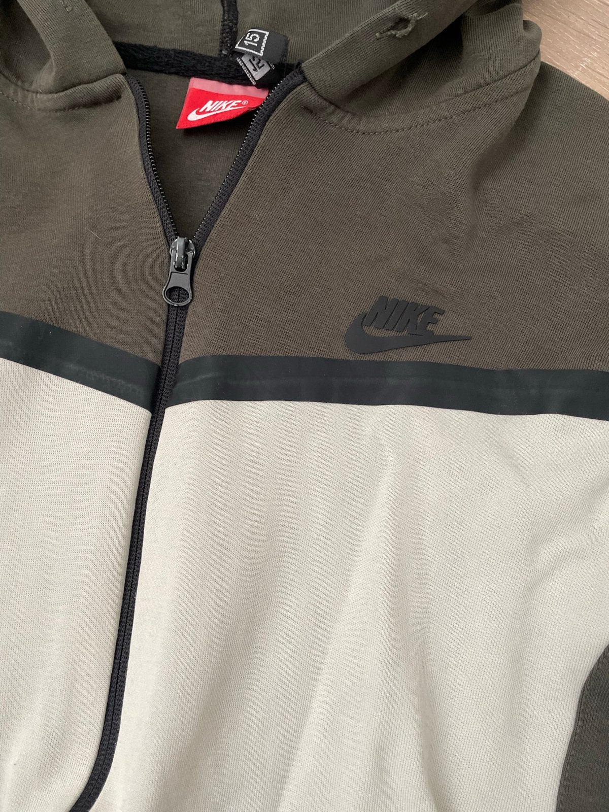 Jongens Nike set: vest met broek - Maat 134/140, Kinderen en Baby's, Kinderkleding | Maat 134, Ophalen of Verzenden, Gebruikt