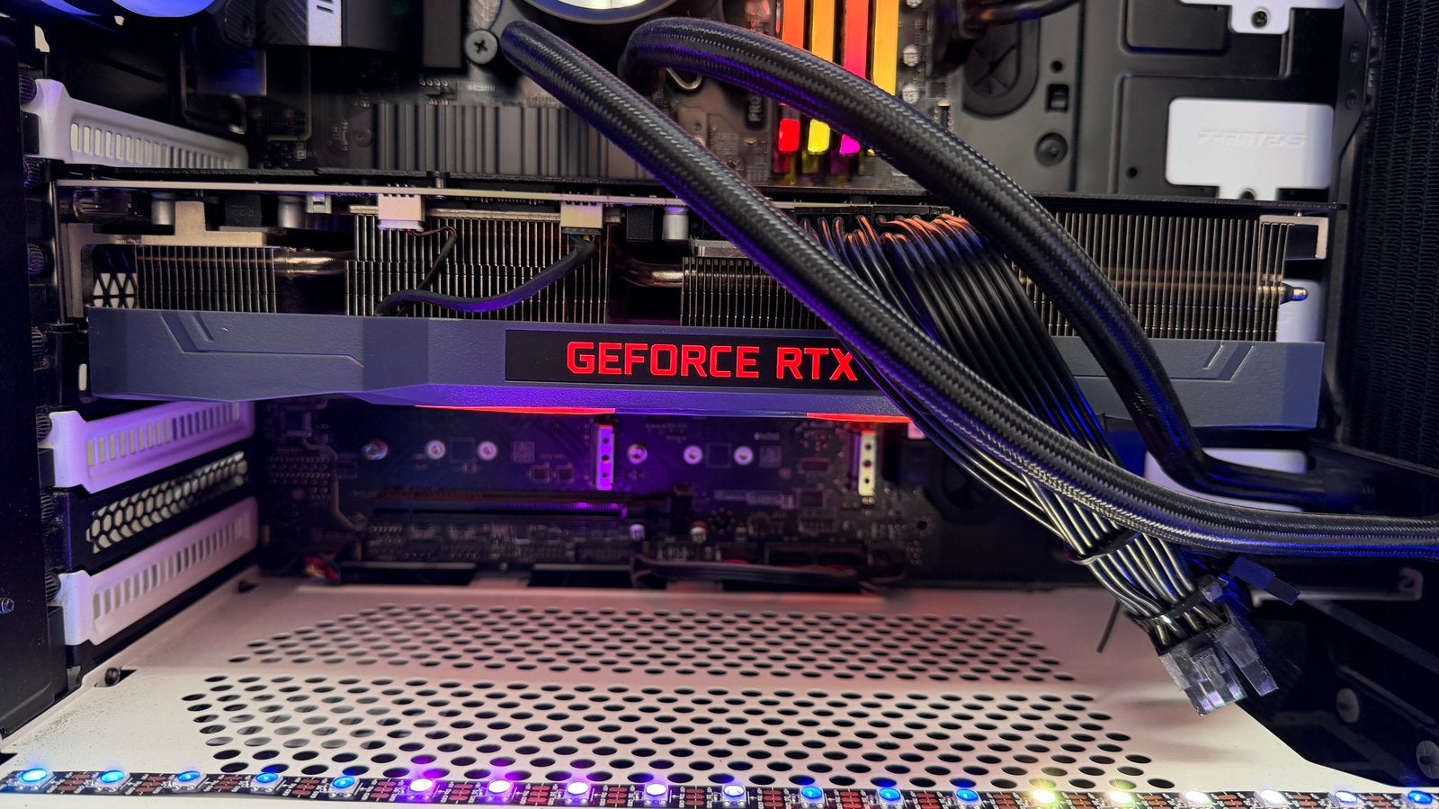 PNY GeForce RTX 3080 XLR8 Gaming EPIC-X RGB Triple Fan 10GB, Ophalen, Zo goed als nieuw, GDDR6, PCI-Express 4