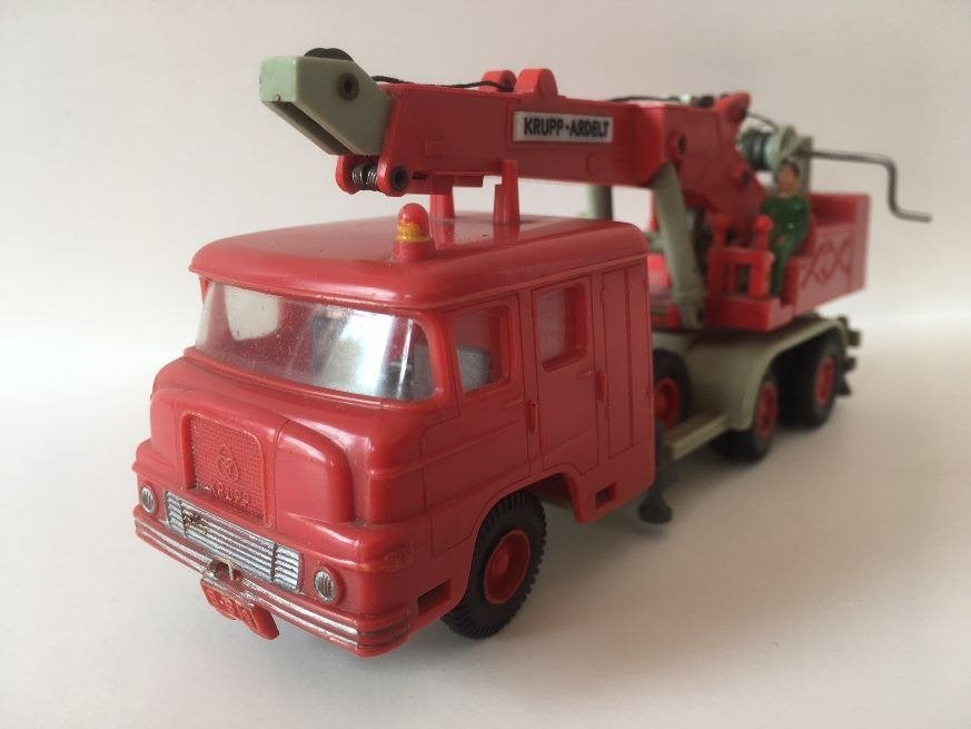 modelauto 1:43 van SIKU Krupp brandweerauto, Ophalen of Verzenden, Gebruikt, Bus of Vrachtwagen, SIKU