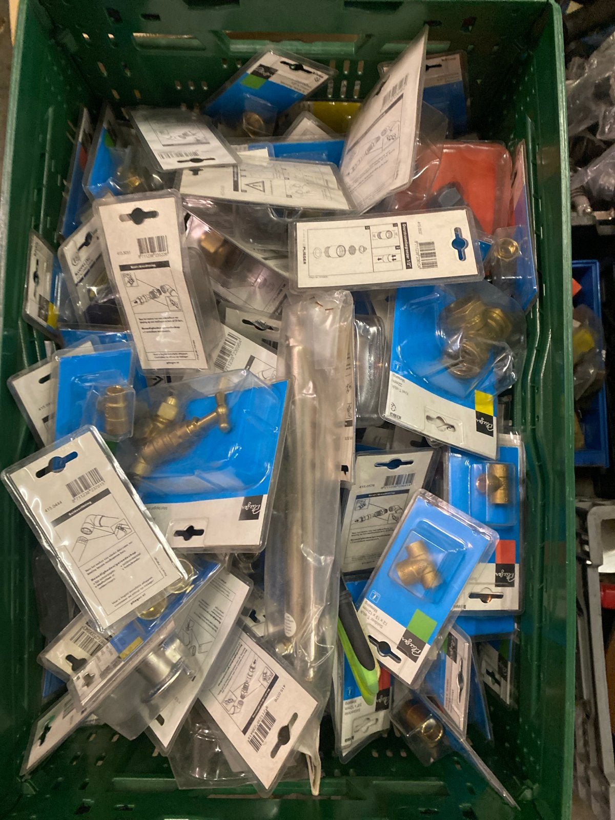 Partij diverse sanitair onderdelen en accessoires, Doe-het-zelf en Verbouw, Sanitair, Ophalen, Nieuw, Chroom, Overige typen