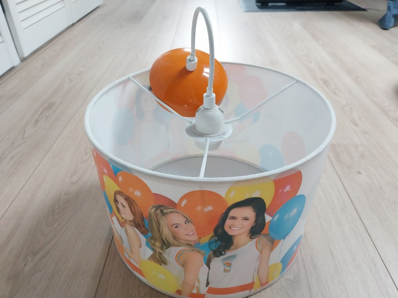 K3v hang lamp, Huis en Inrichting, Lampen | Hanglampen, Ophalen, Zo goed als nieuw, Kunststof, Kinderen