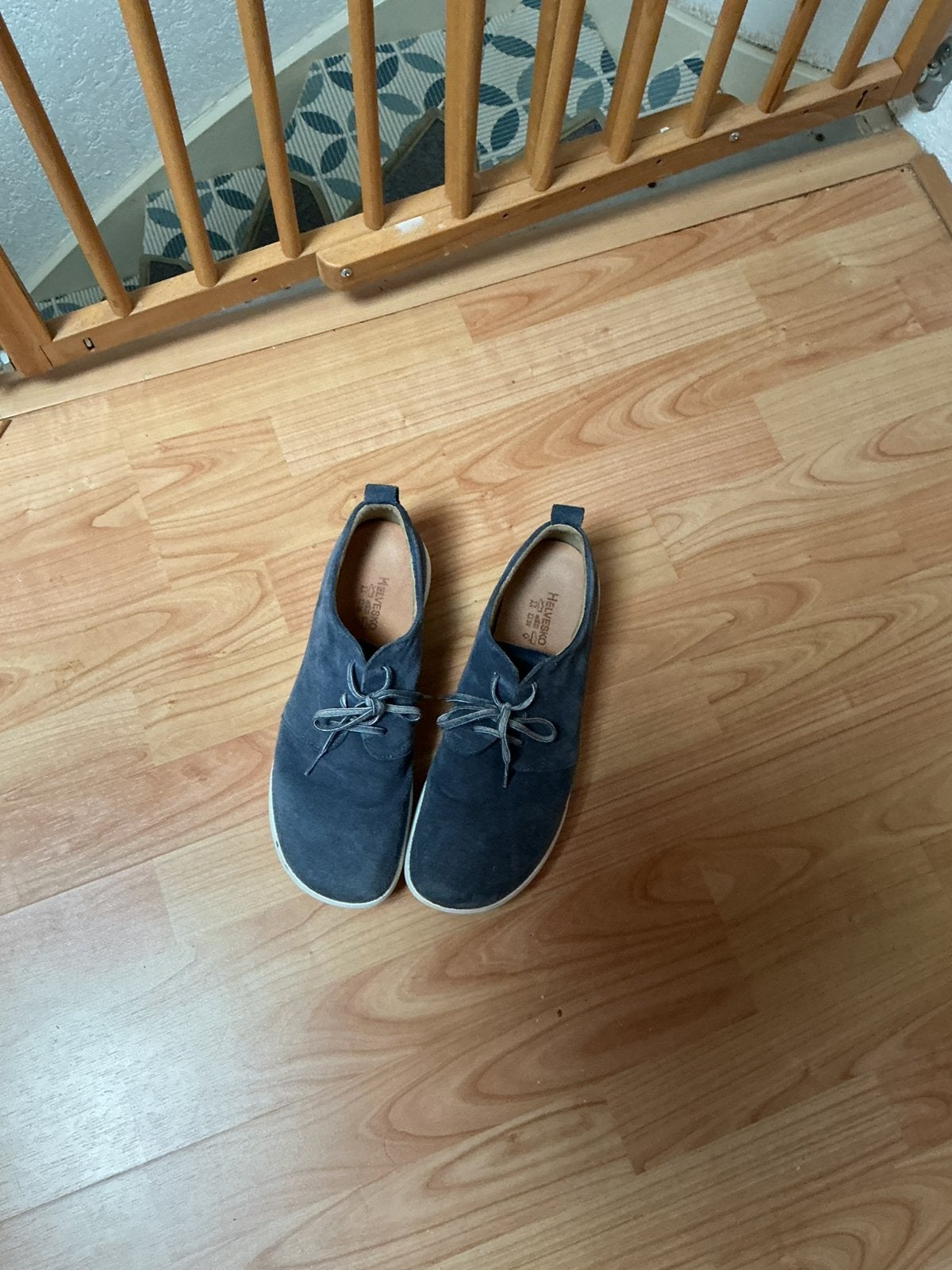 Helvesko sneakers maat 43, Ophalen of Verzenden, Zo goed als nieuw, Sneakers of Gympen