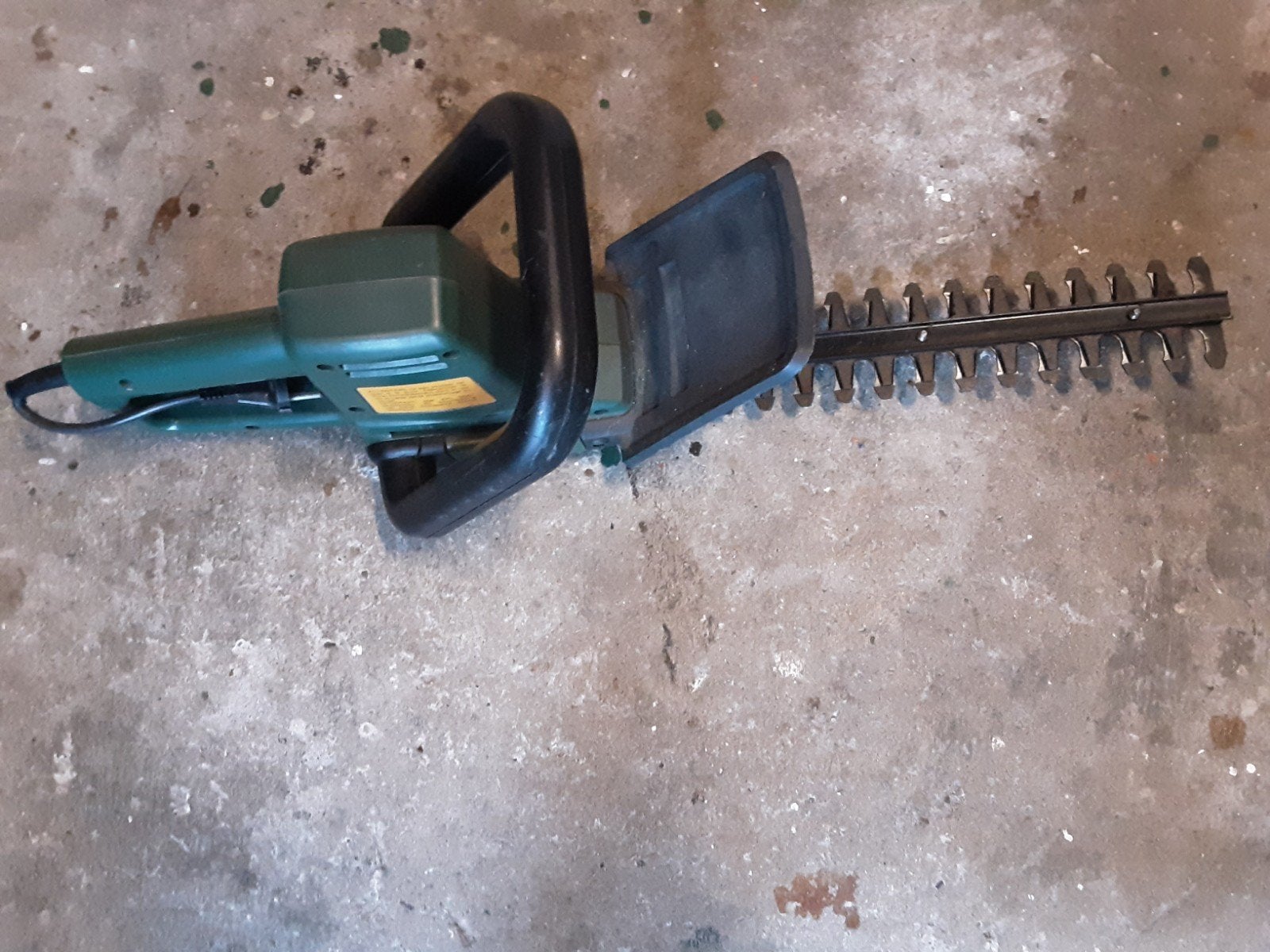 Te koop electrische heggenschaar Black en Decker, Ophalen, Gebruikt, Elektrisch