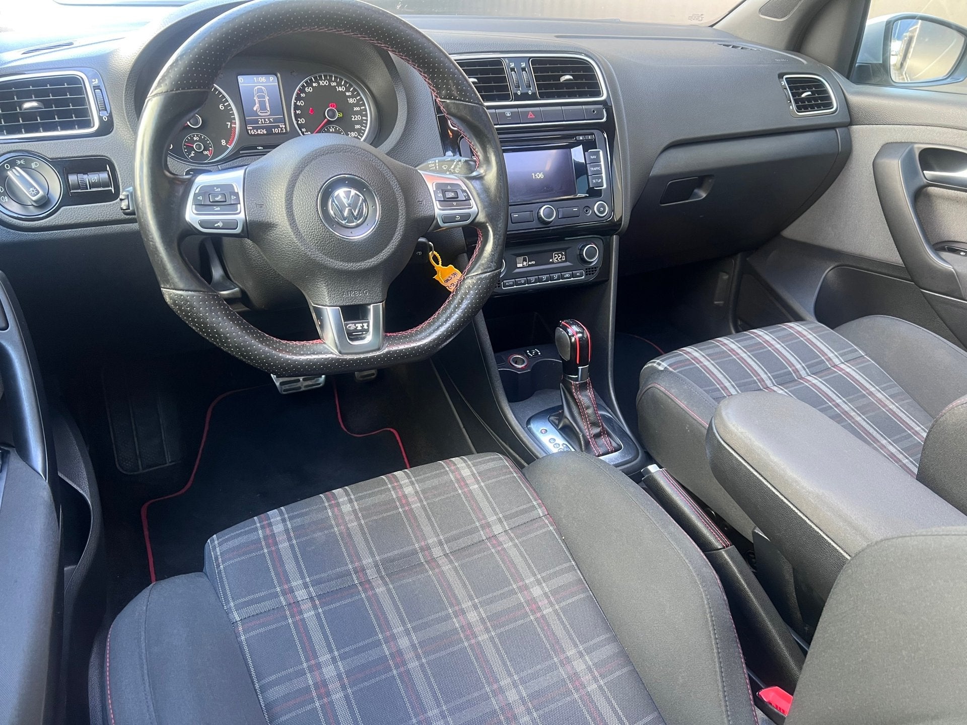 Volkswagen Polo 1.4 TSI GTI - Pano - Parkeersensoren - 5deur, Euro 5, Stof, Zwart, 4 cilinders